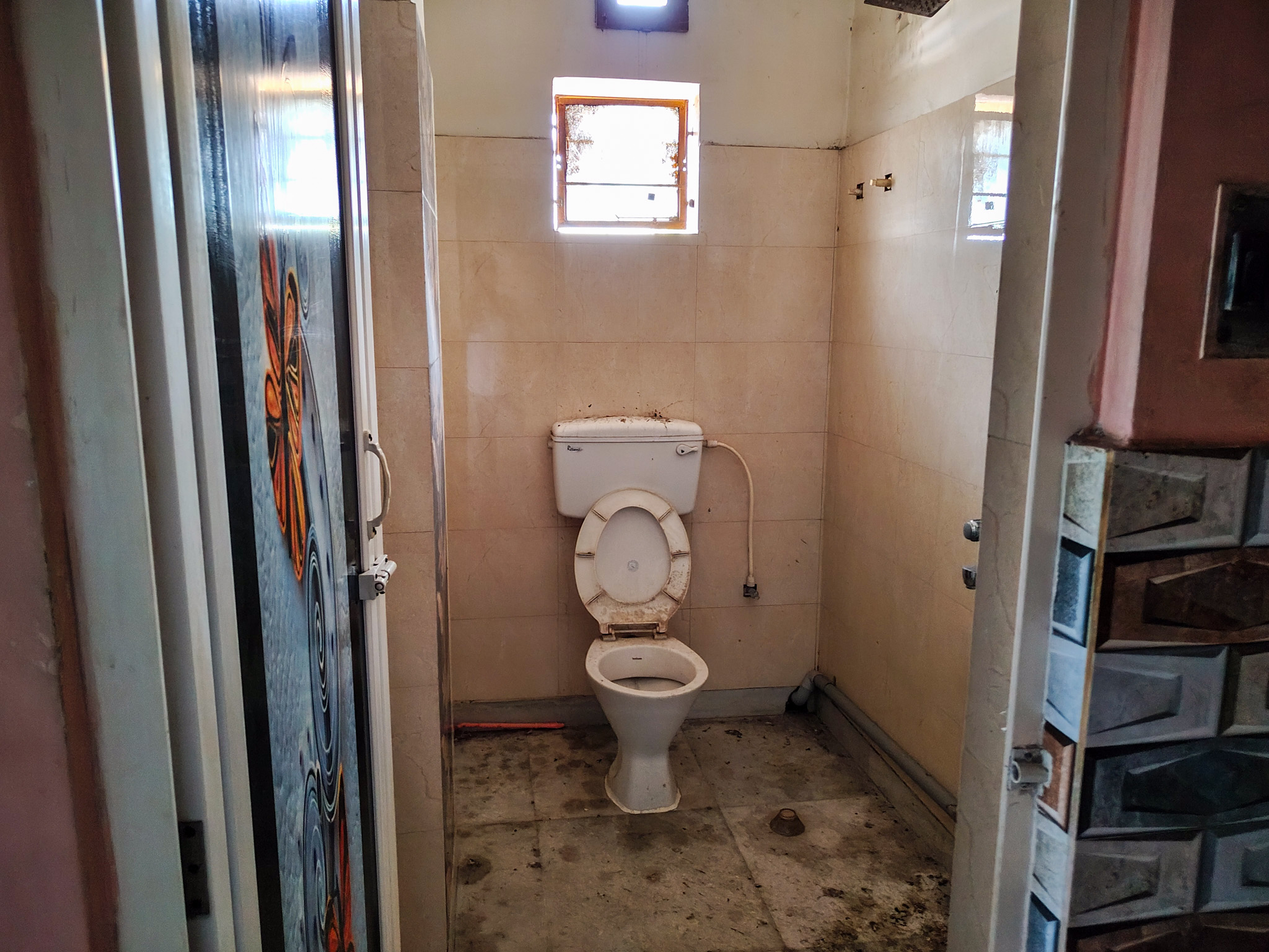 800 square feet Flat for sale in BEHALA Kolkata — photo 6