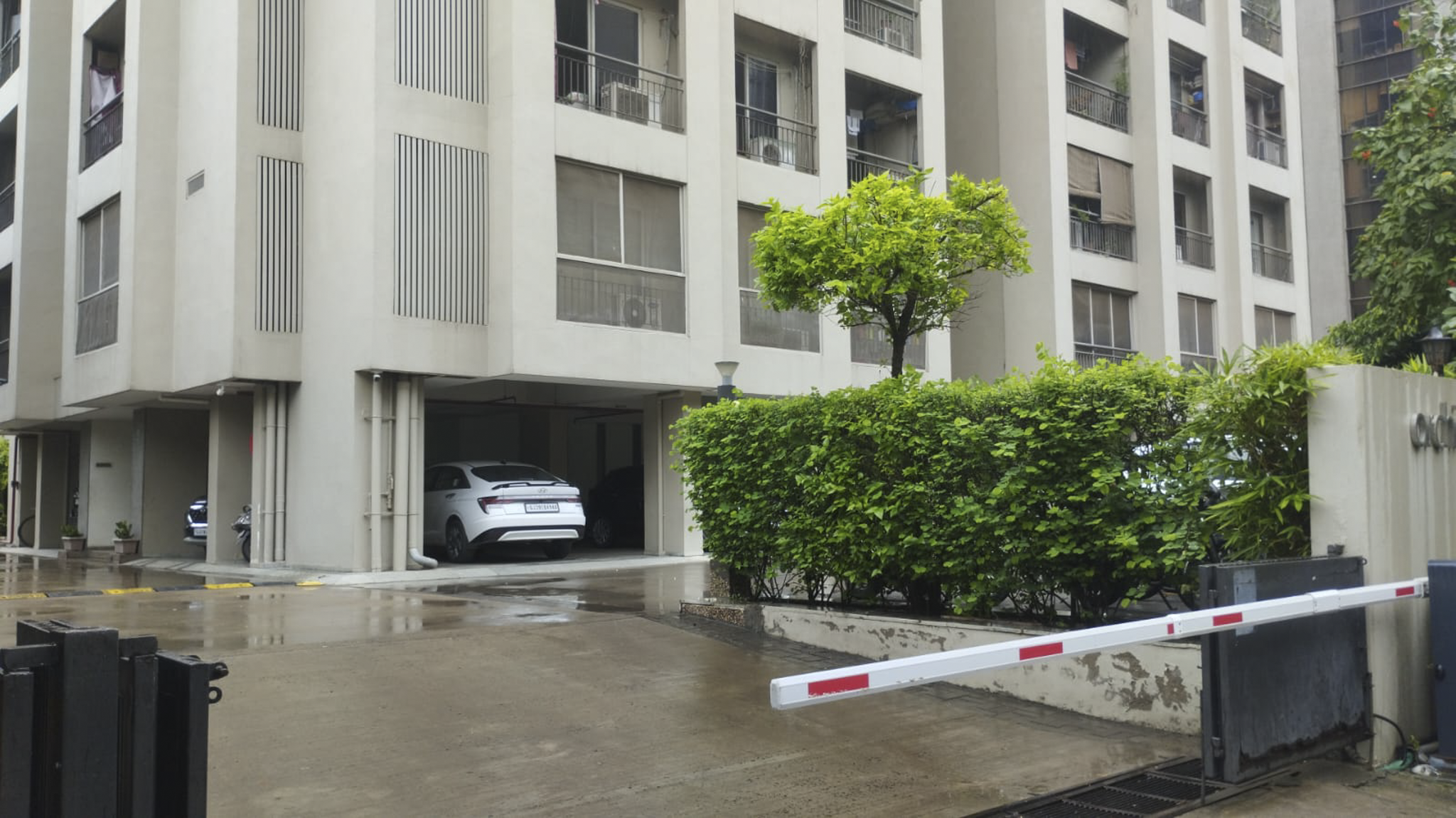 3 BHK Flat for sale in Orchid Woods, mAKARBA Ahmedabad — photo 2