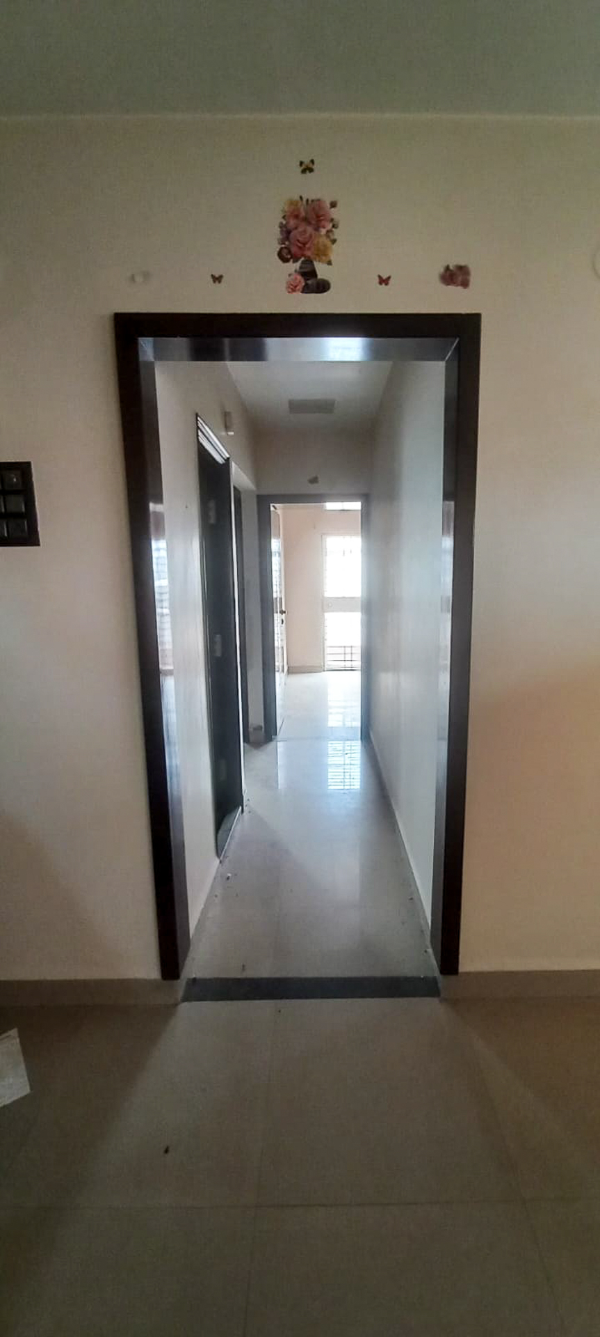 960 square feet Flat for sale in NAVEEN PARK KESHWAPUR Hubballi — photo 1