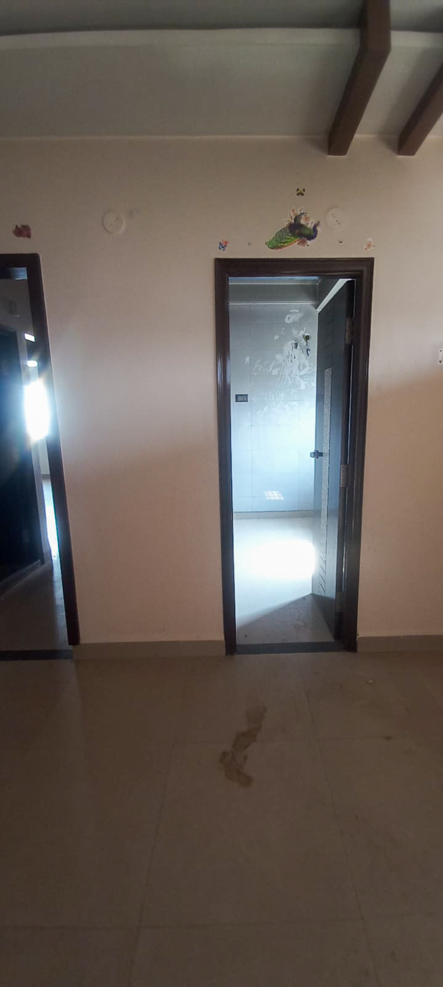 960 square feet Flat for sale in NAVEEN PARK KESHWAPUR Hubballi — photo 8