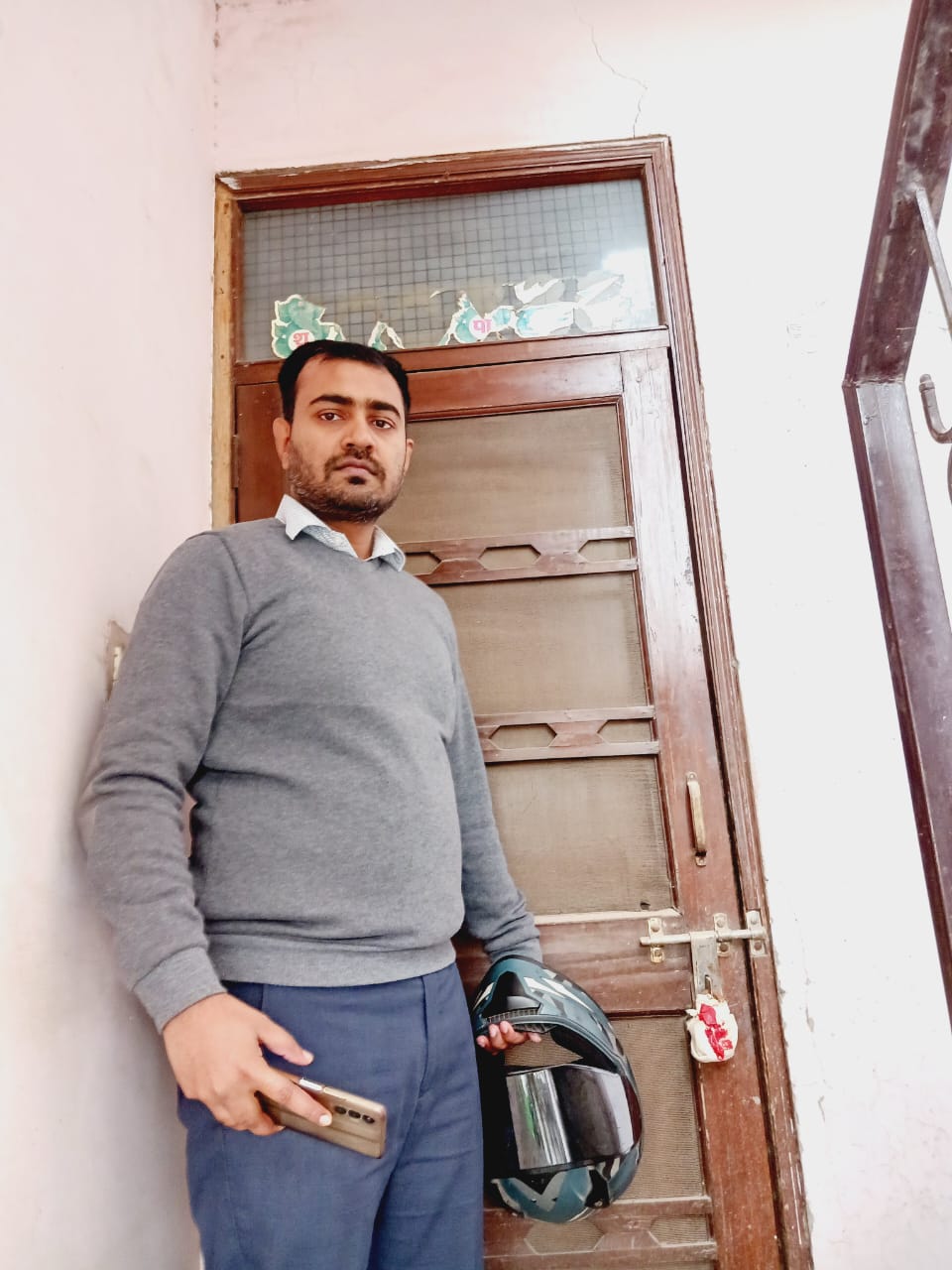 2 BHK Flat for sale in New Delhi — photo 1