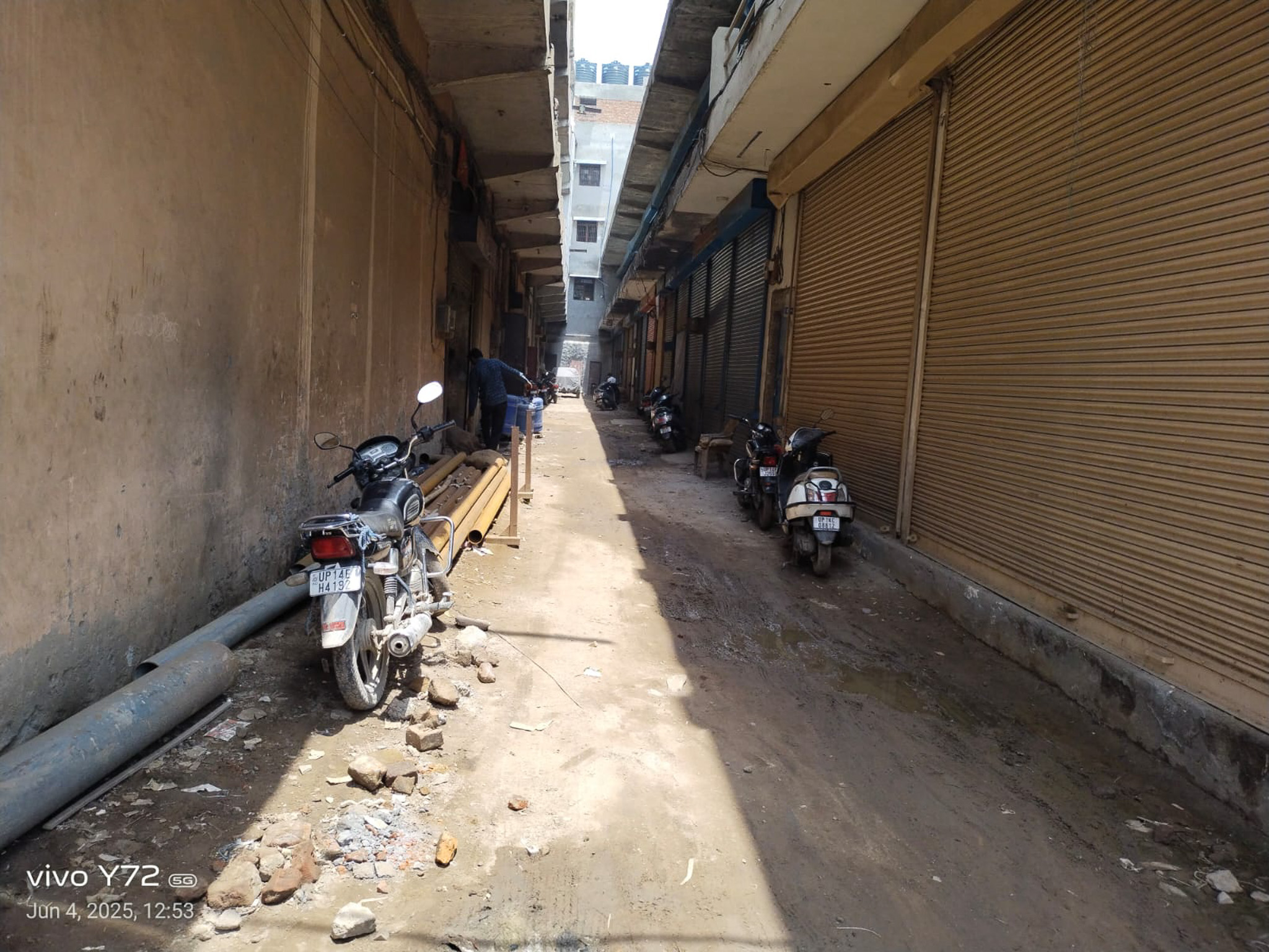 2509.5 square feet Shops for sale in Ghaziabad — photo 2