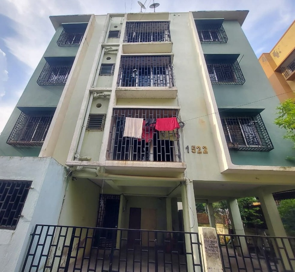 981 square feet Flat for sale in Kolkata — photo 1