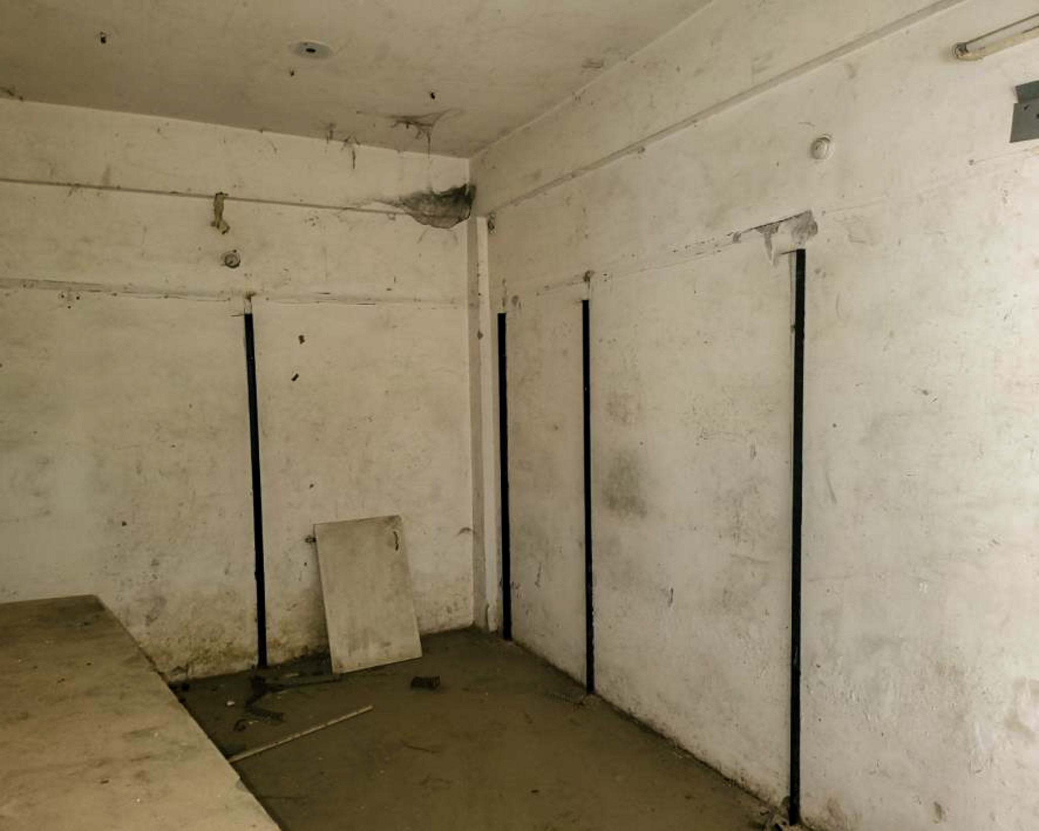10.87 square meter Shops for sale in GOMTI NAGAR NEAR MITHAI WAALA CHAURAHA Lucknow — photo 1