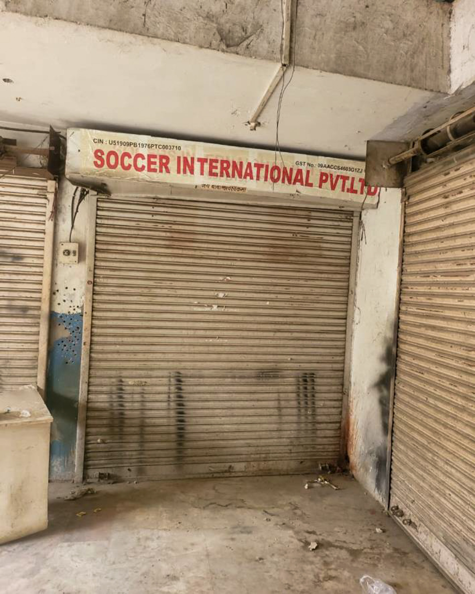10.87 square meter Shops for sale in GOMTI NAGAR NEAR MITHAI WAALA CHAURAHA Lucknow — photo 2