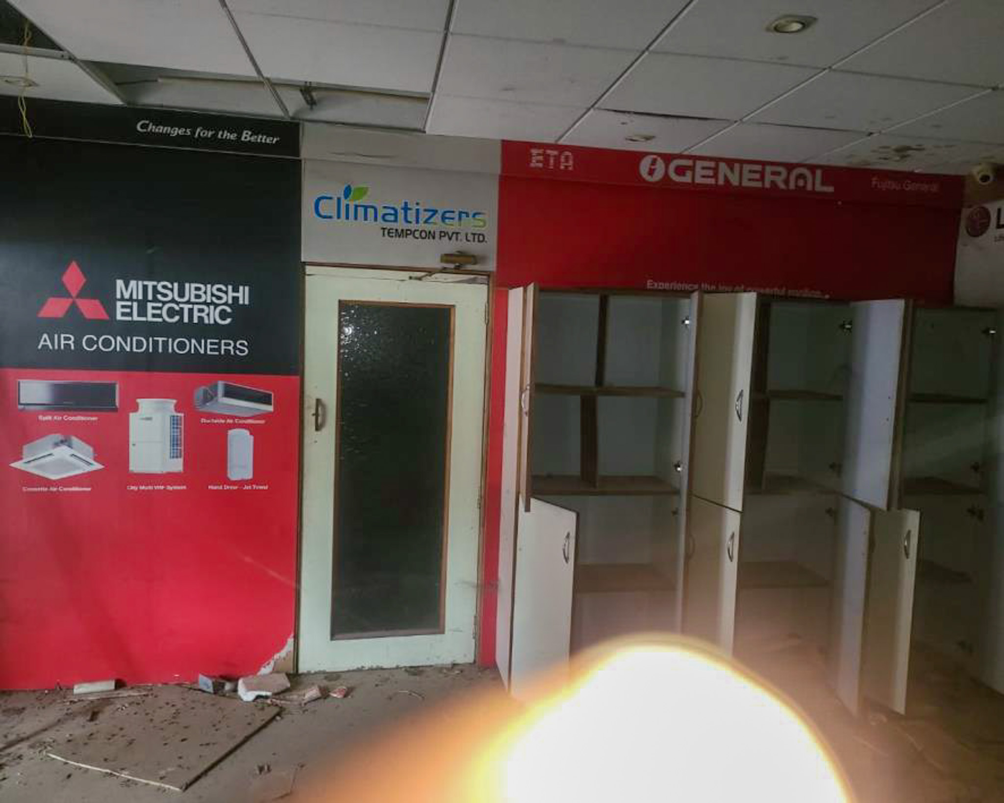 21.47 square meter Shops for sale in GOMTI NAGAR NEAR MITHAI WAALA CHAURAHA Lucknow — photo 6