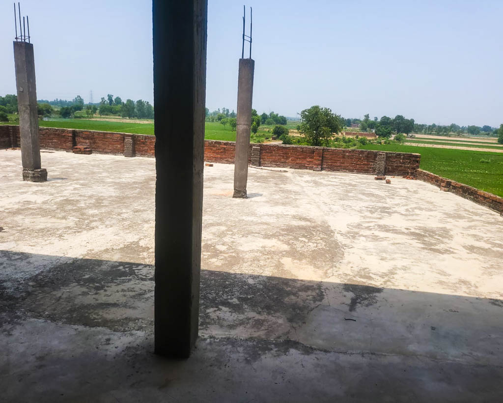 185.8 square meter A two and half storey building made over plot area 185.80 sq mtr for the purpose of running a iron nail manufacturing unit along with office & other amenities. for sale in Barabanki — photo 3