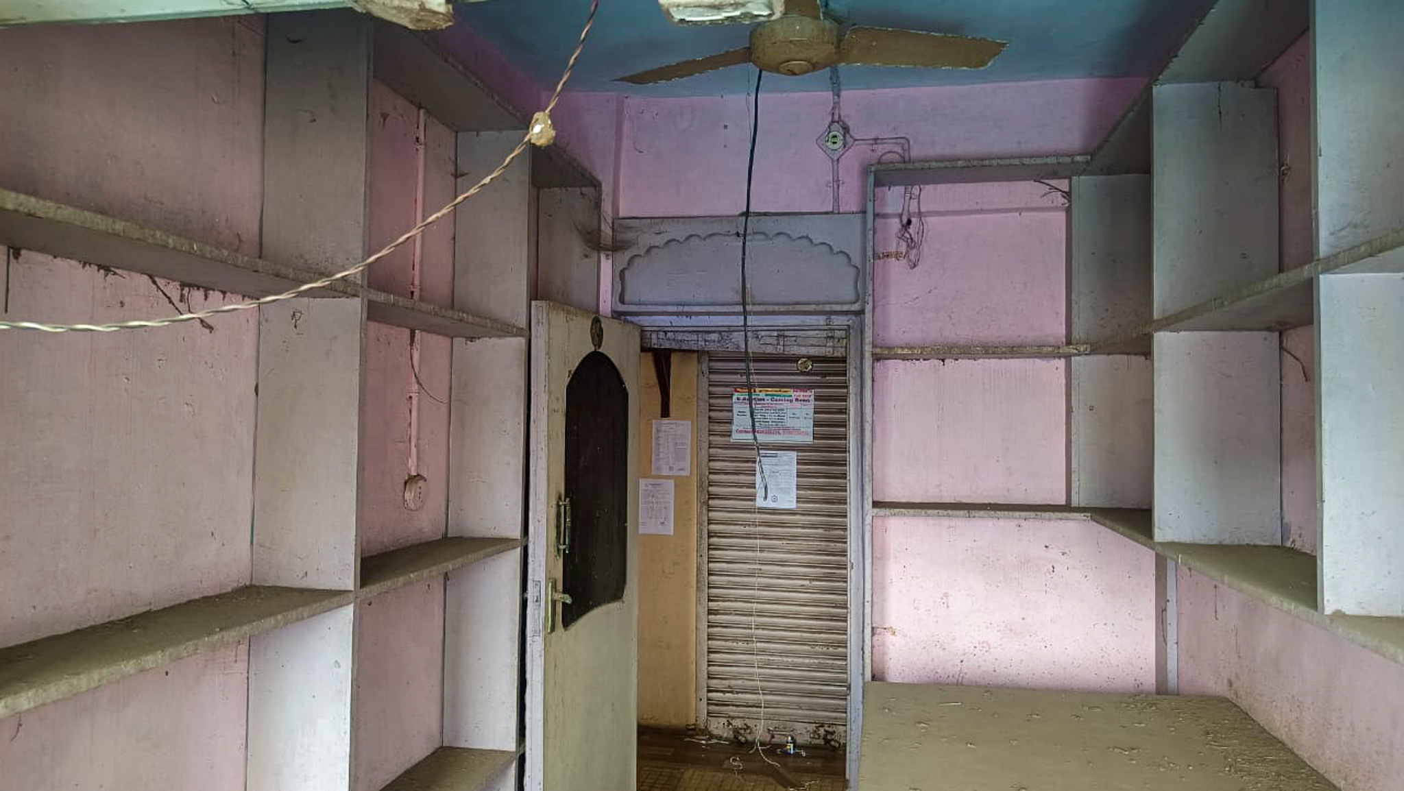 Shops for sale in ULHASNAGAR Ulhasnagar — photo 1