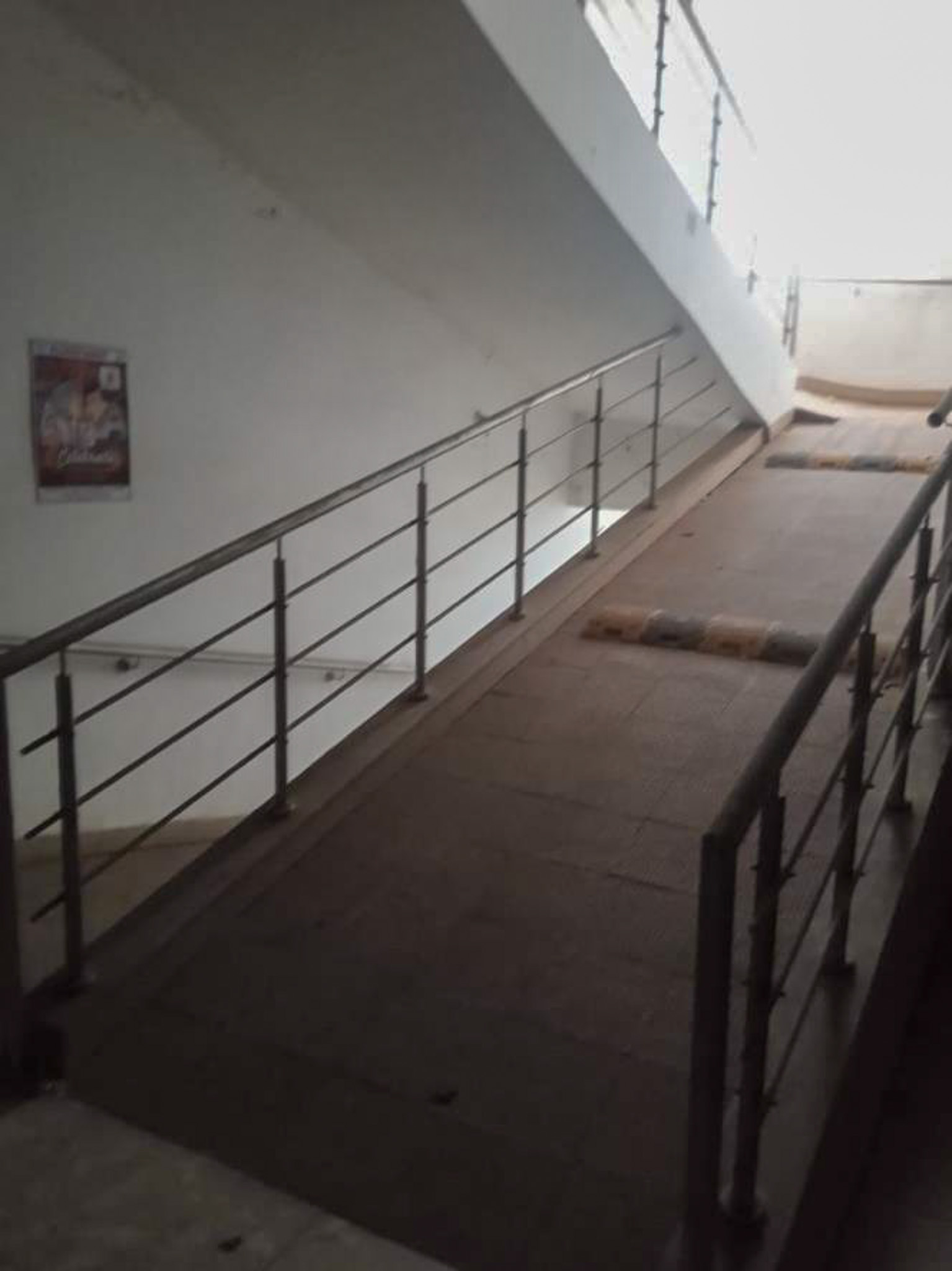 Office for sale in Malhotra Hospital, Bhatoli Kalan, Baddi Baddi — photo 15