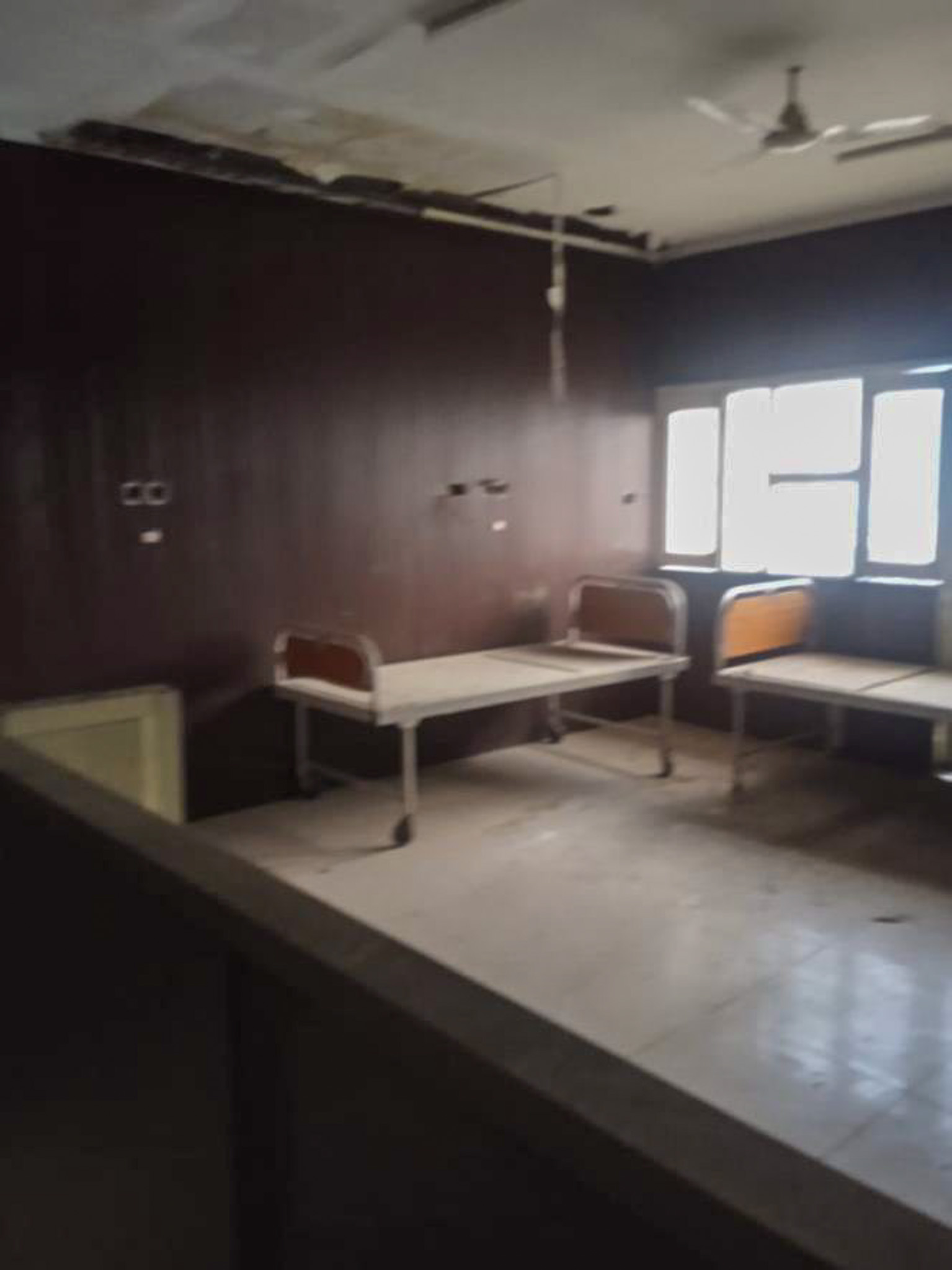 Office for sale in Malhotra Hospital, Bhatoli Kalan, Baddi Baddi — photo 29