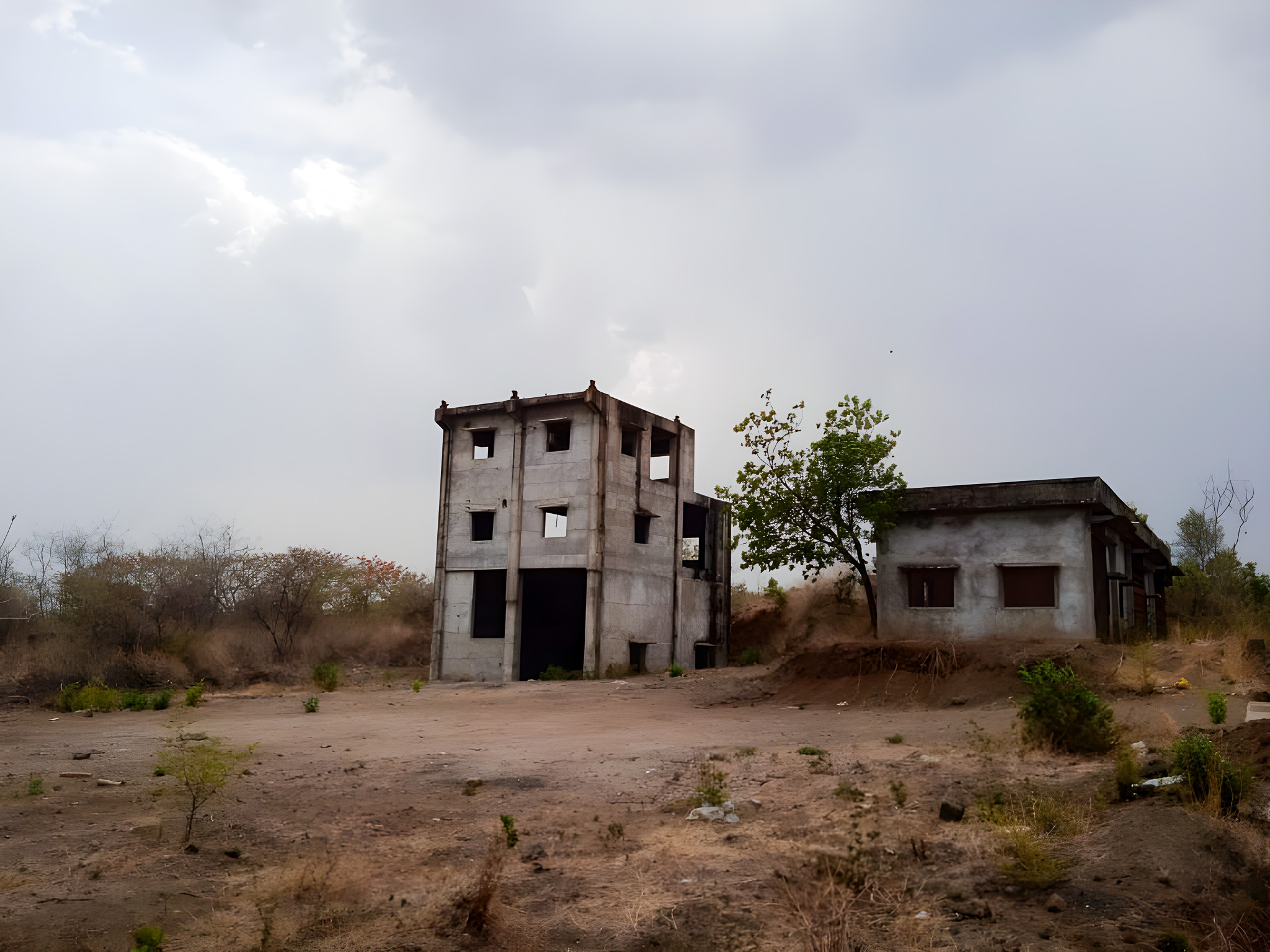 Industrial Plot with Factory Building for sale in Village Hiwarasena Pandhurna Industrial Area — photo 15