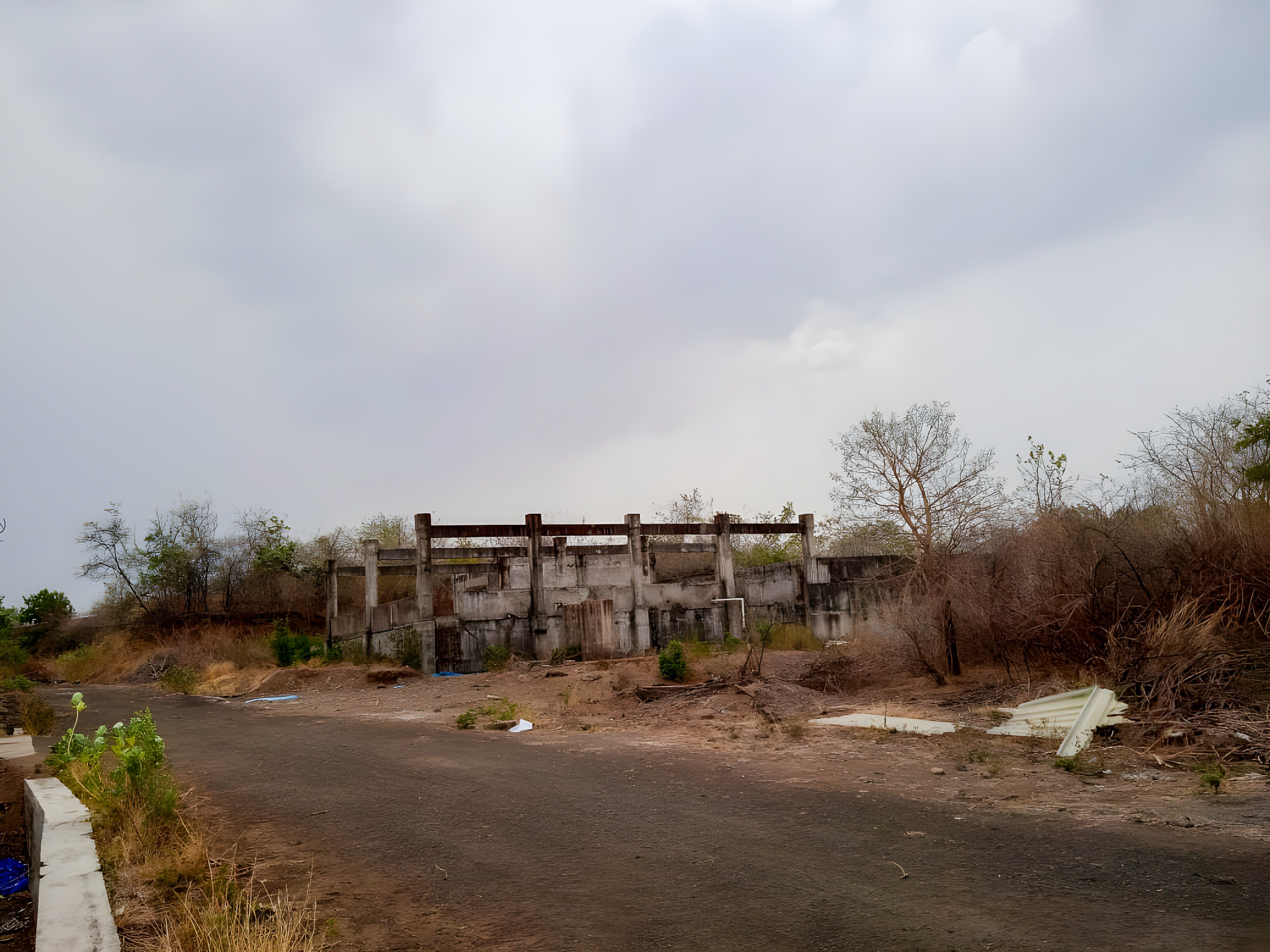 Industrial Plot with Factory Building for sale in Village Hiwarasena Pandhurna Industrial Area — photo 17