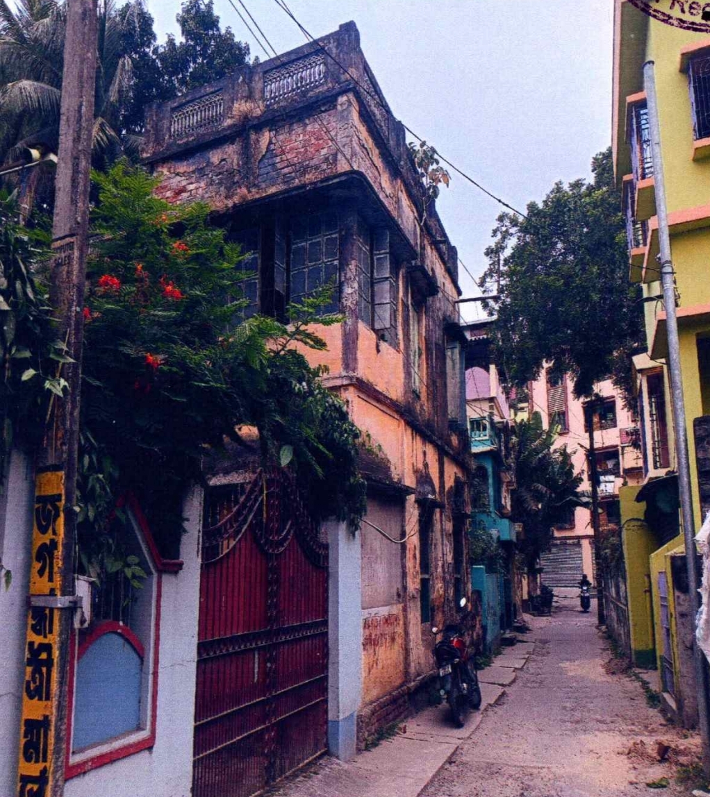 1900 square feet Individual House for sale in Krishnanagar — photo 3