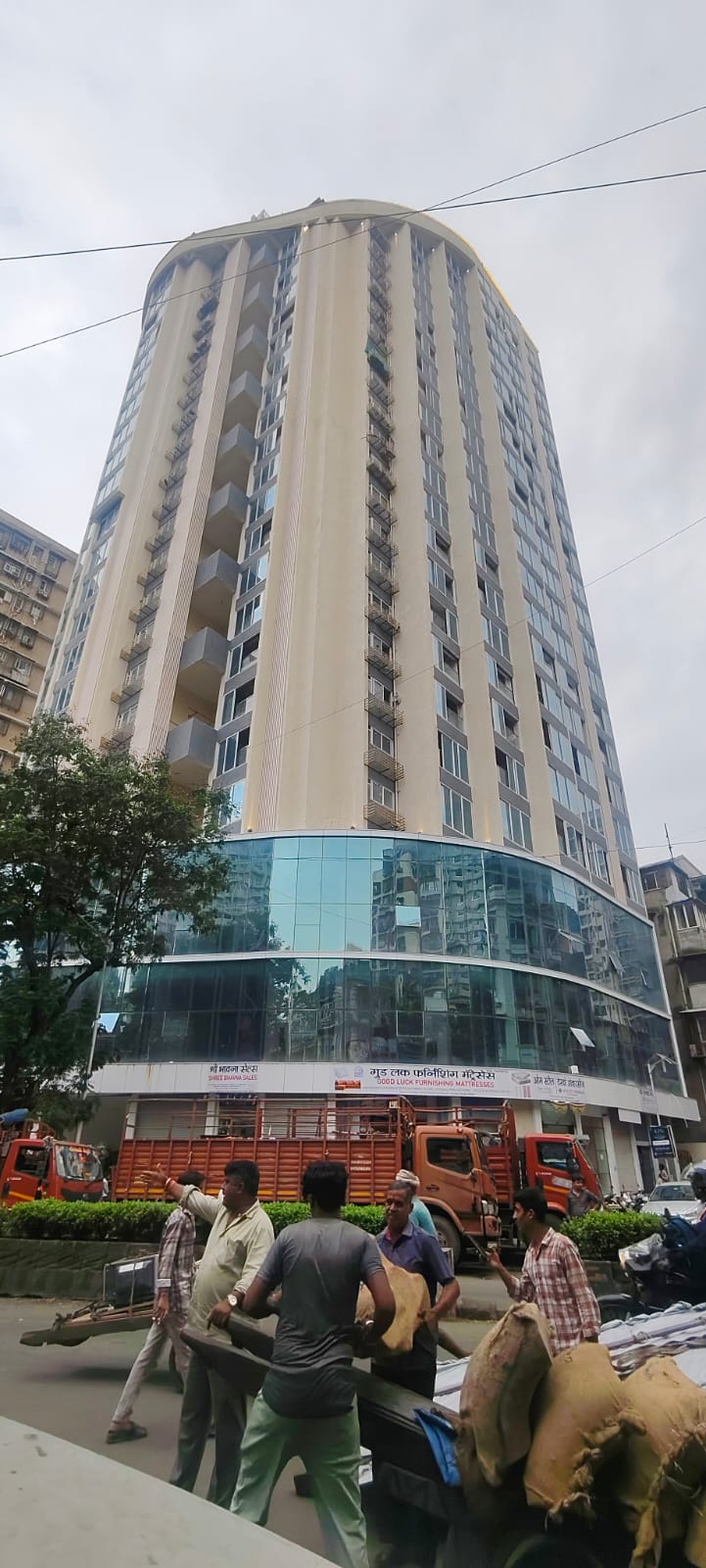 2 BHK Flat for sale in Promesa Castor, Flat at Girgaon Mumbai — photo 2