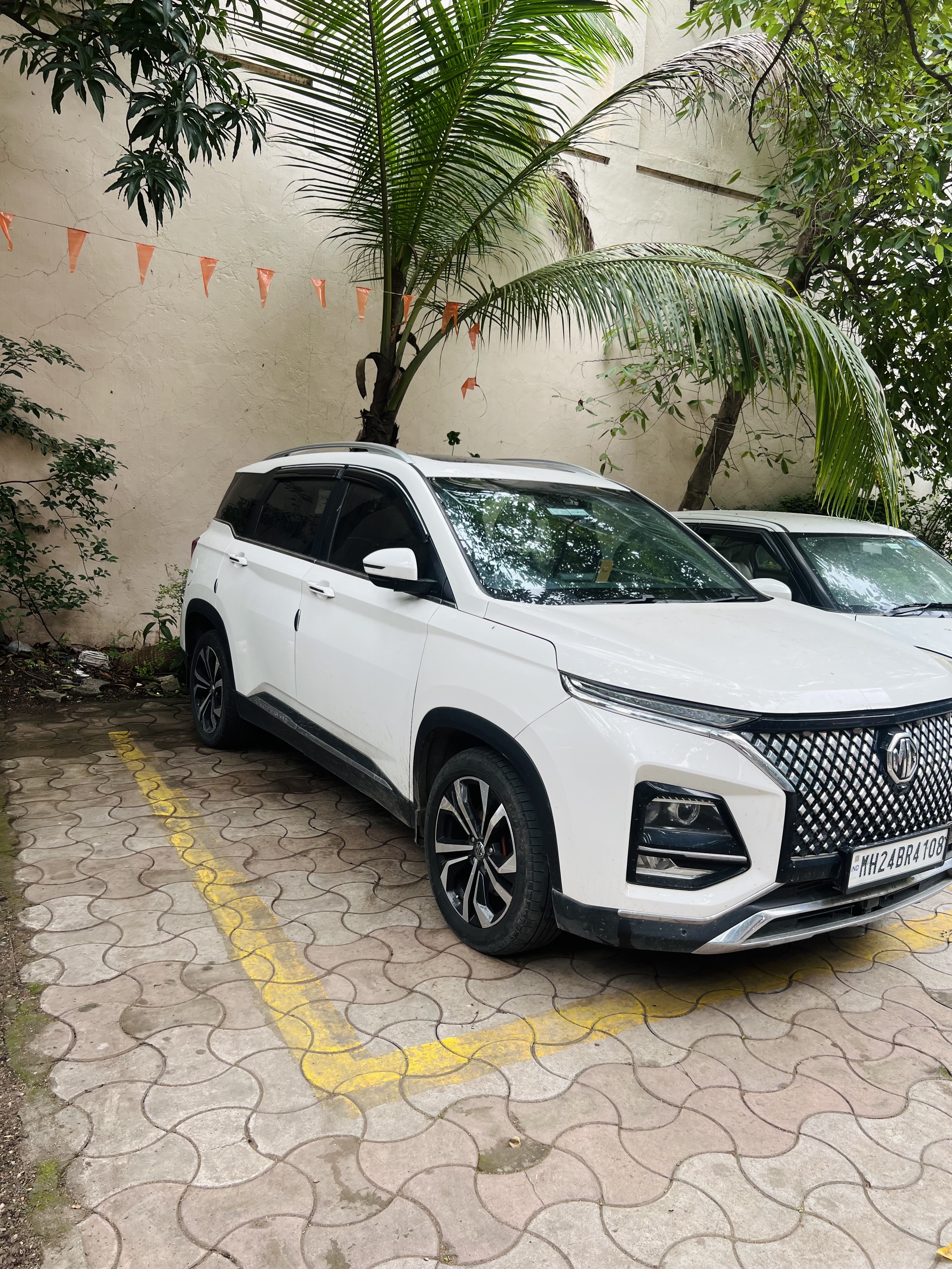 2023 MG Hector Savvy Pro SUV 69631 km 3 years for sale in Indian Bank, Zonal Office Nagpur Latur — photo 2