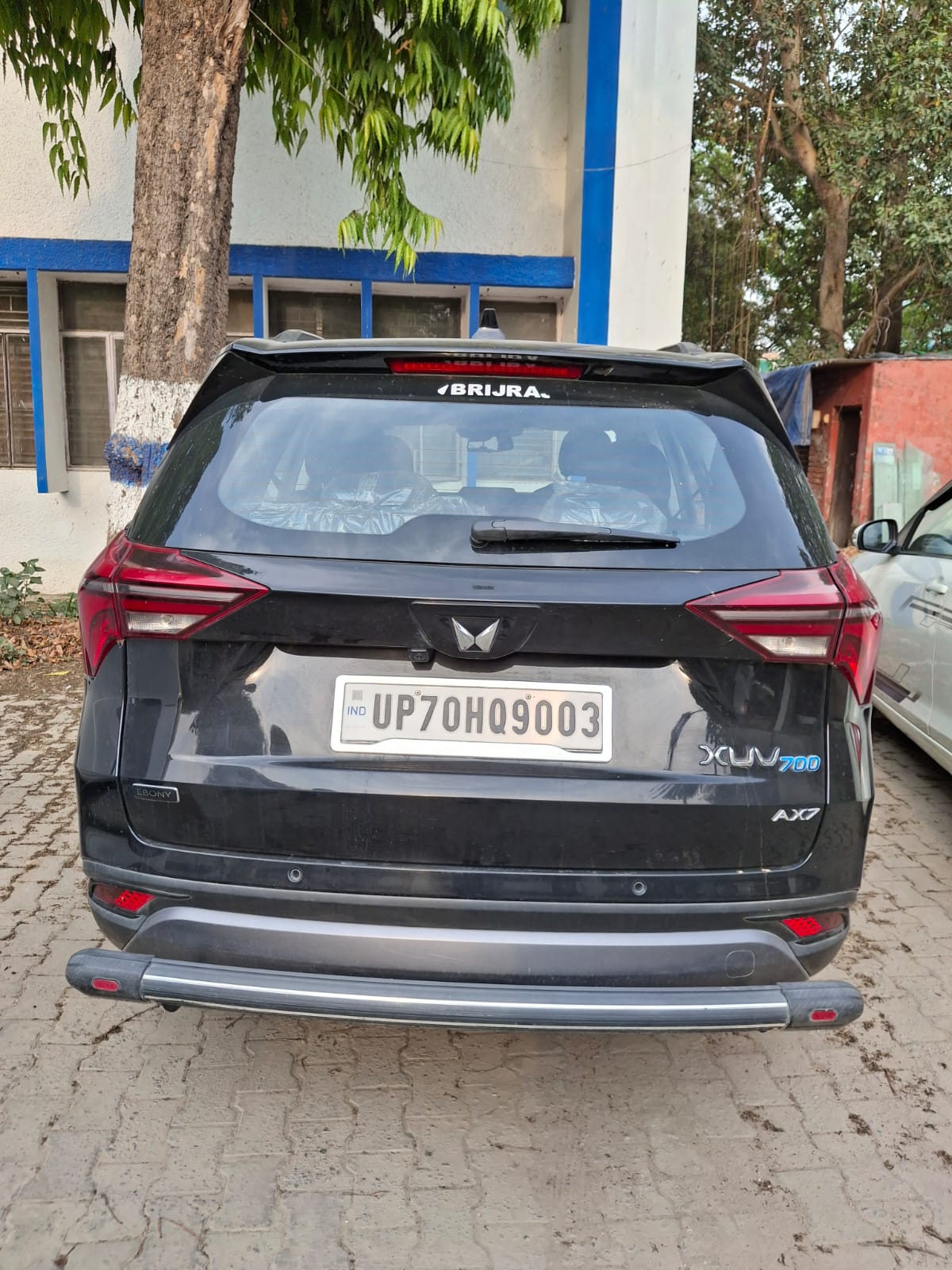 2025 Mahindra XUV700 AX7 SUV 17212 km 1 year for sale in SBI MAIN BRANCH PRAYAGRAJ, KUTCHERY ROAD, PRAYAGRAJ-211002 Prayagraj — photo 6