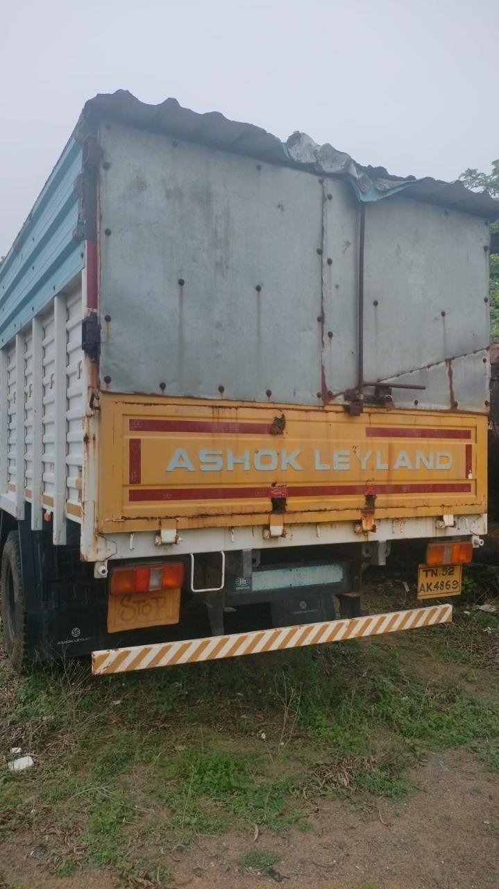 2017 Ashok Leyland Ecomet 1215 CBC Truck 9 years for sale in JR FOODS Industrial Estate Thirubuvanai — photo 1