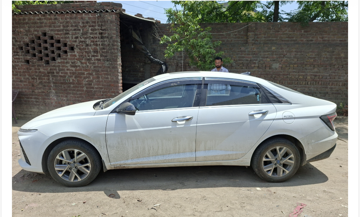 2024 Hyundai Verna SX 1.5 MPi MT Sedan 23443 km 2 years for sale in DILBAG SINGH PARKING YARD Jalandhar — photo 2