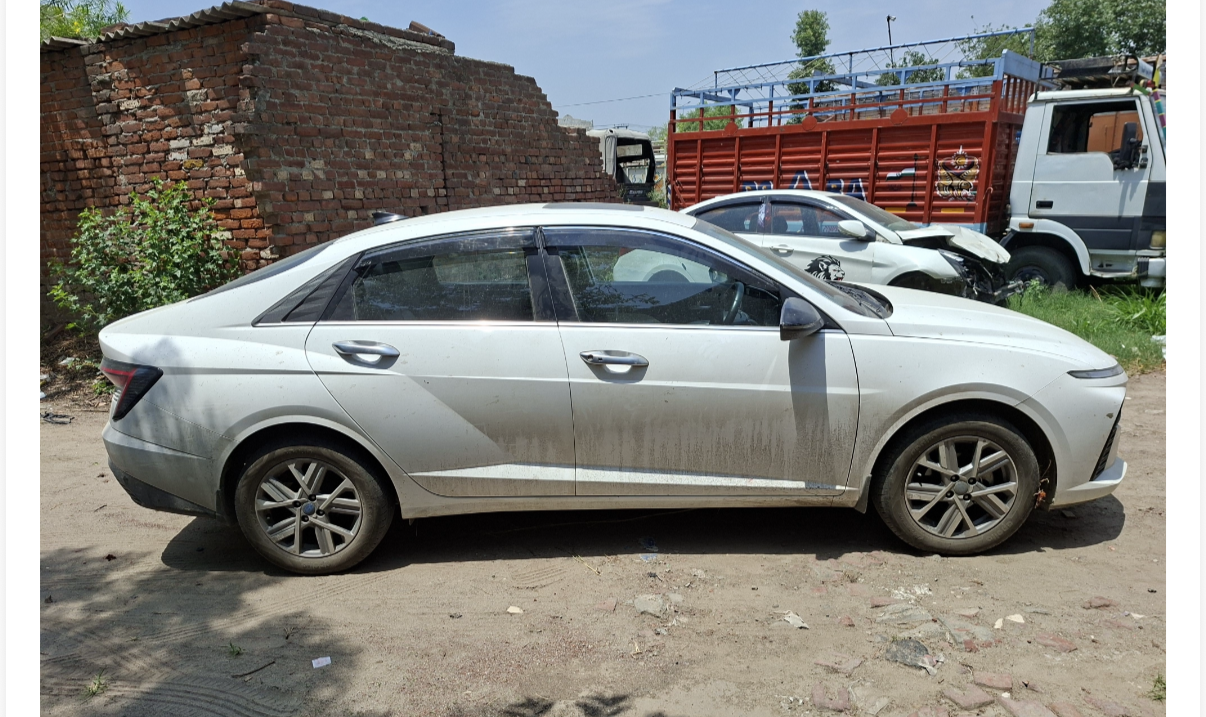 2024 Hyundai Verna SX 1.5 MPi MT Sedan 23443 km 2 years for sale in DILBAG SINGH PARKING YARD Jalandhar — photo 3