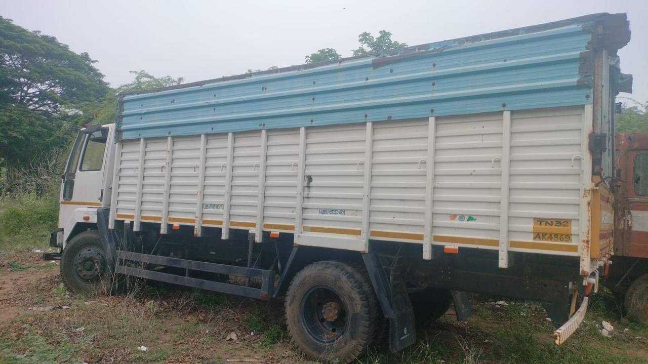 2017 Ashok Leyland Ecomet 1215 CBC Truck 9 years for sale in JR FOODS Industrial Estate Thirubuvanai — photo 2