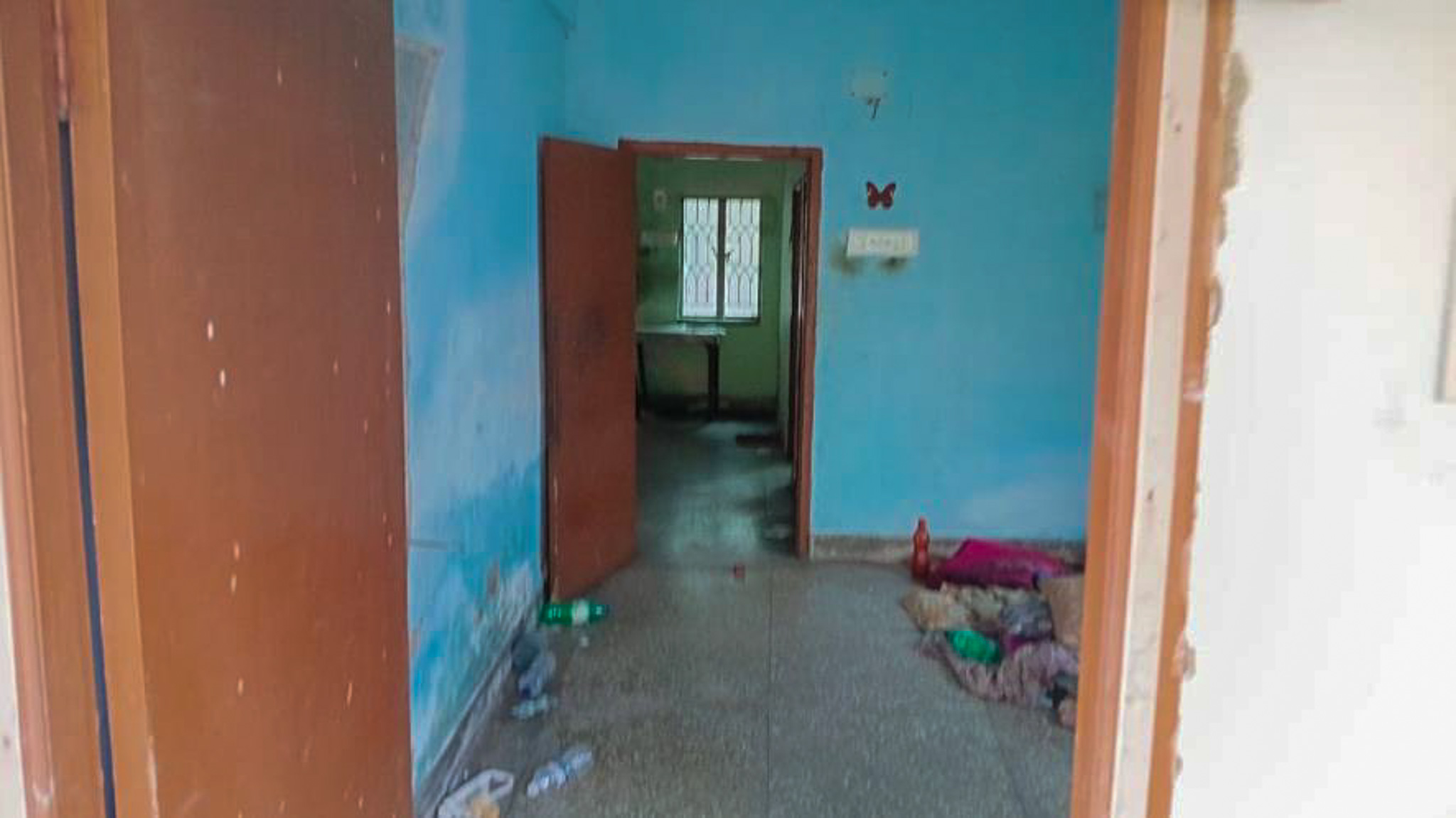 2 BHK Flat for sale in Rakhal Mukherjee Road PO & PS Sarsuna KMC Ward 126 near Sishu kalyan School Kolkata — photo 1