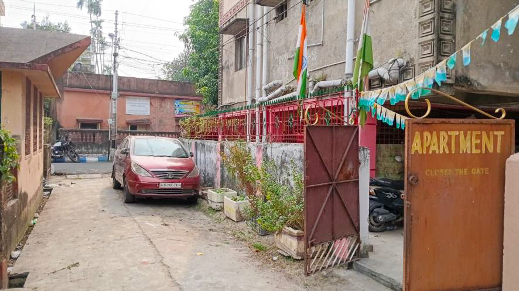 2 BHK Flat for sale in Rakhal Mukherjee Road PO & PS Sarsuna KMC Ward 126 near Sishu kalyan School Kolkata — photo 12