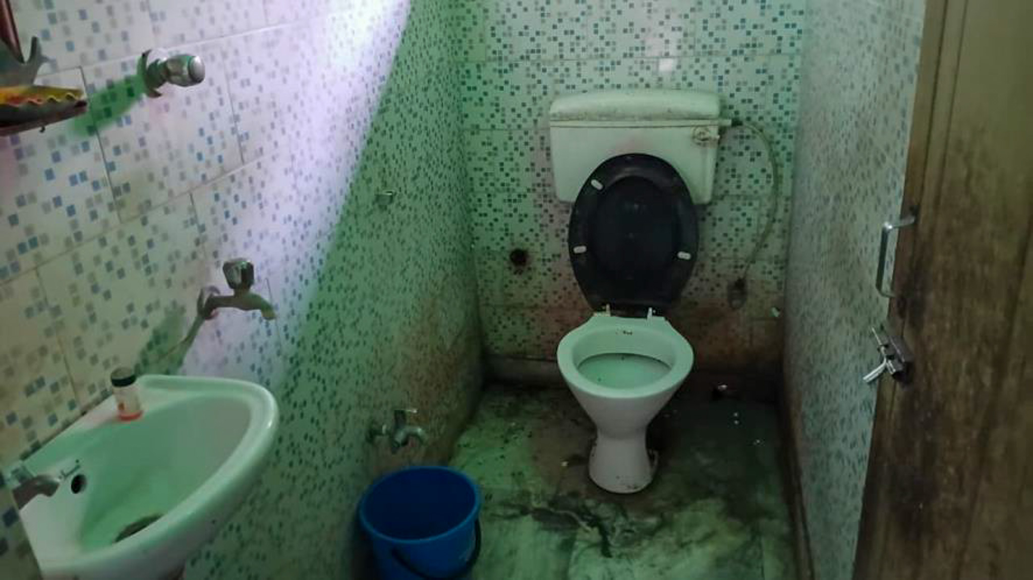 2 BHK Flat for sale in Rakhal Mukherjee Road PO & PS Sarsuna KMC Ward 126 near Sishu kalyan School Kolkata — photo 3