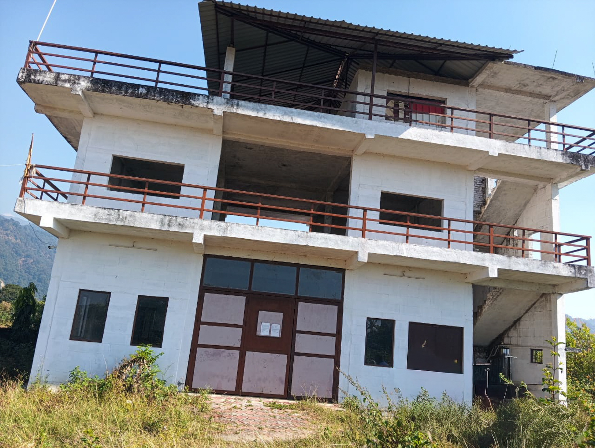 1000 square meter Industrial Plot with Factory Building for sale in Near common facility Center Block-Kotabagh Tehsil Kaladhungi Distt Nainital Ranikhet Rural — photo 1