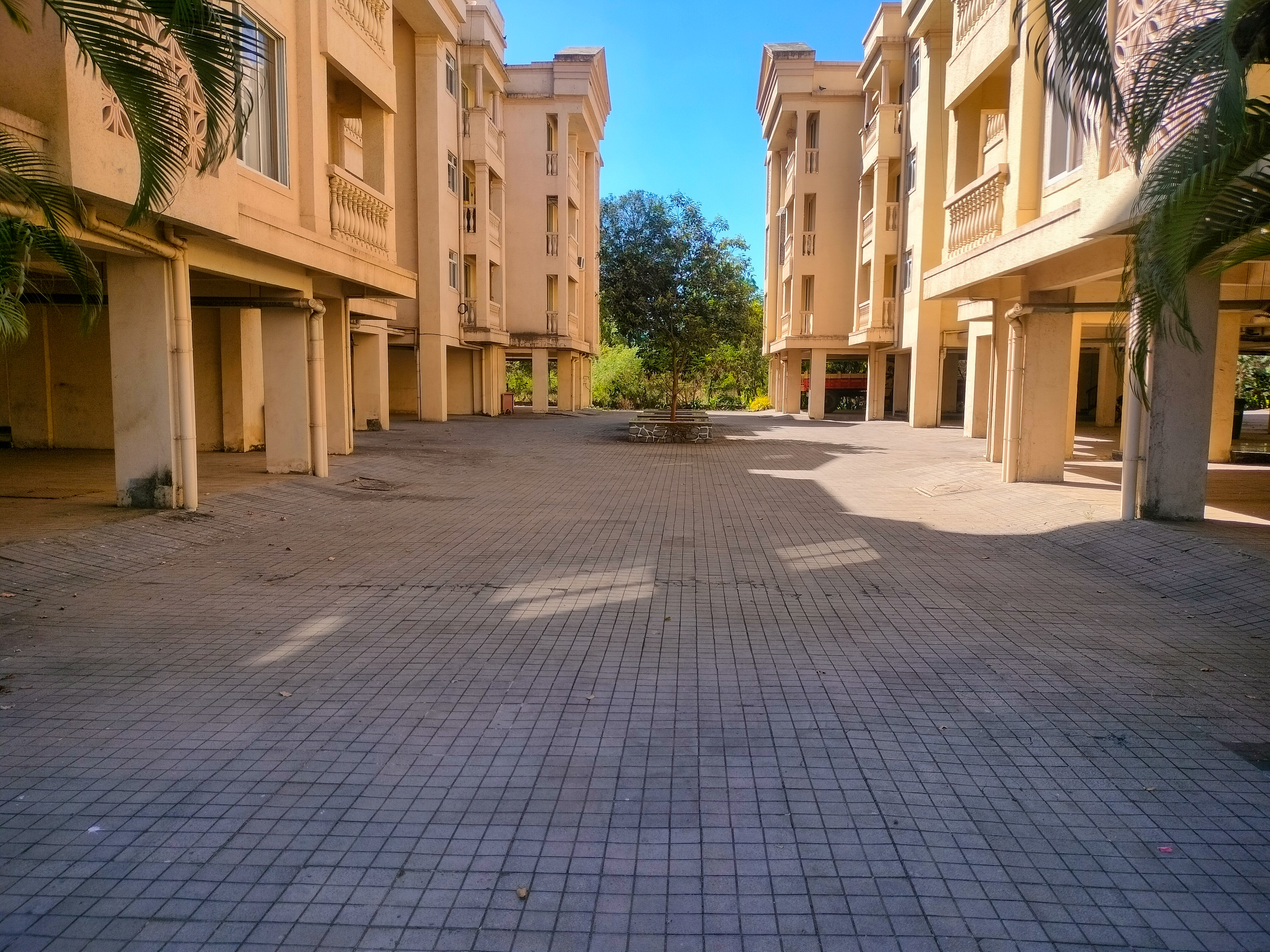 681 square feet Flat for sale in Vada — photo 22