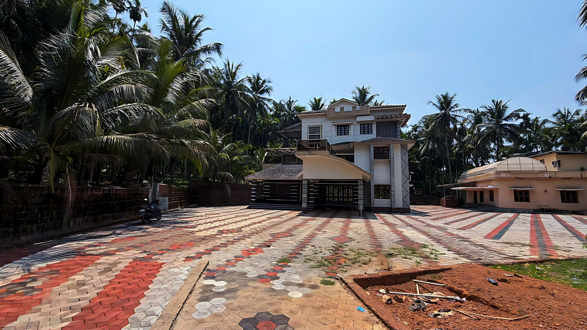 8712 square feet Individual House for sale in Mangaluru — photo 12