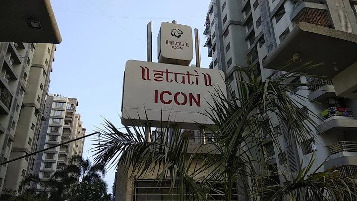 985 square feet Flat for sale in Surat — photo 4