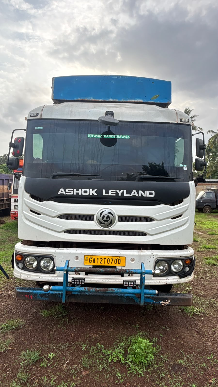 2024 Ashok Leyland AVTR 4825 10x2 CBC Truck 82116 km 1 year for sale in ALEX YARD MARCEL Candola — photo 1