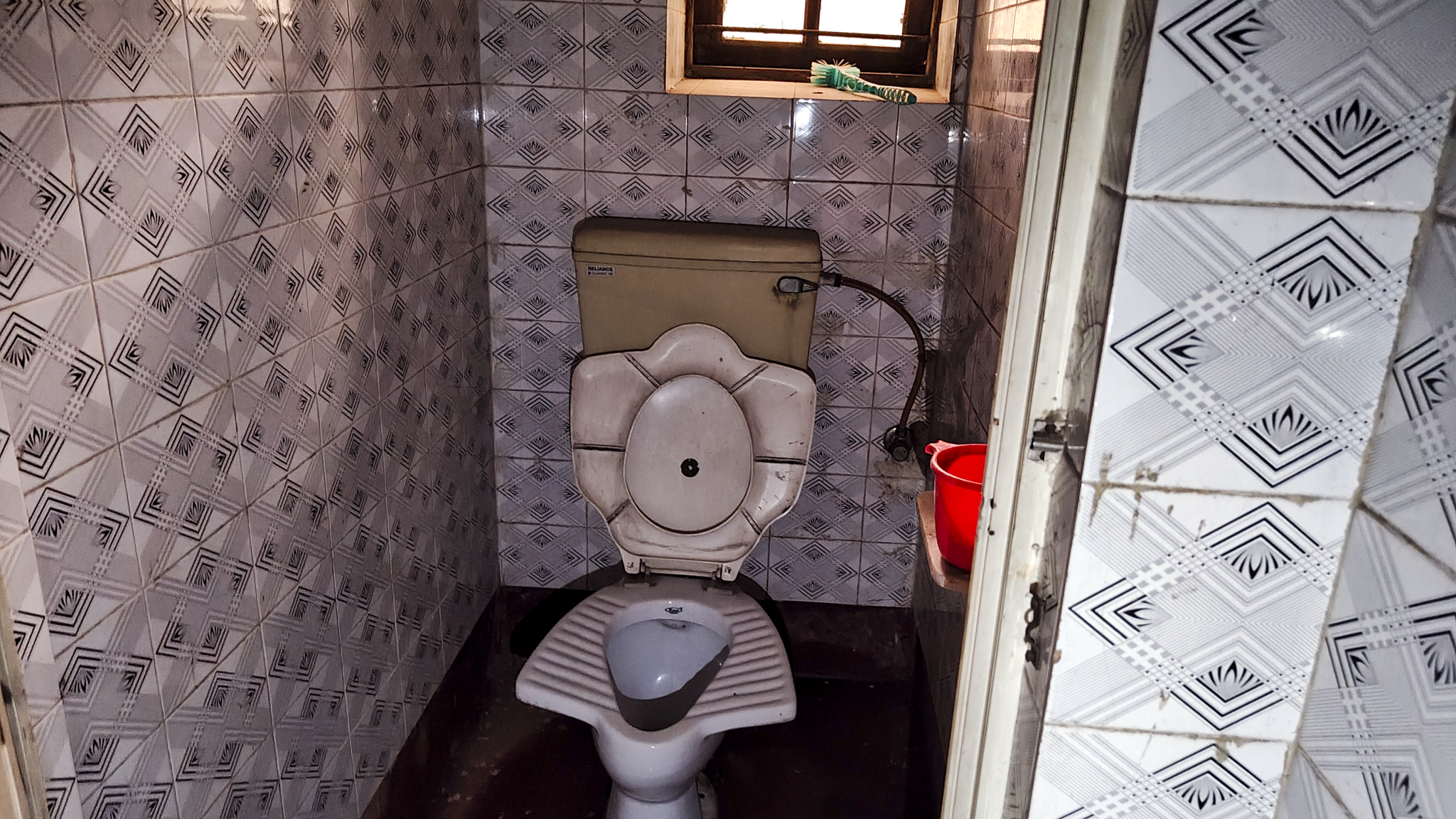 900 square feet Flat for sale in Kolkata — photo 15
