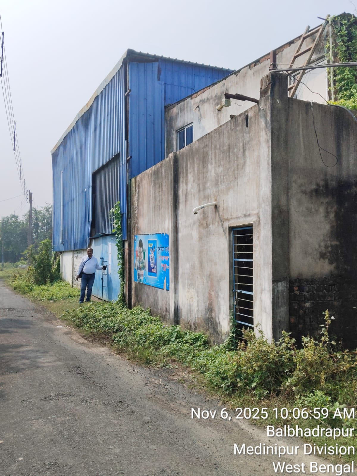 Commercial immovable properties consisting of land & building for sale in Contai — photo 4