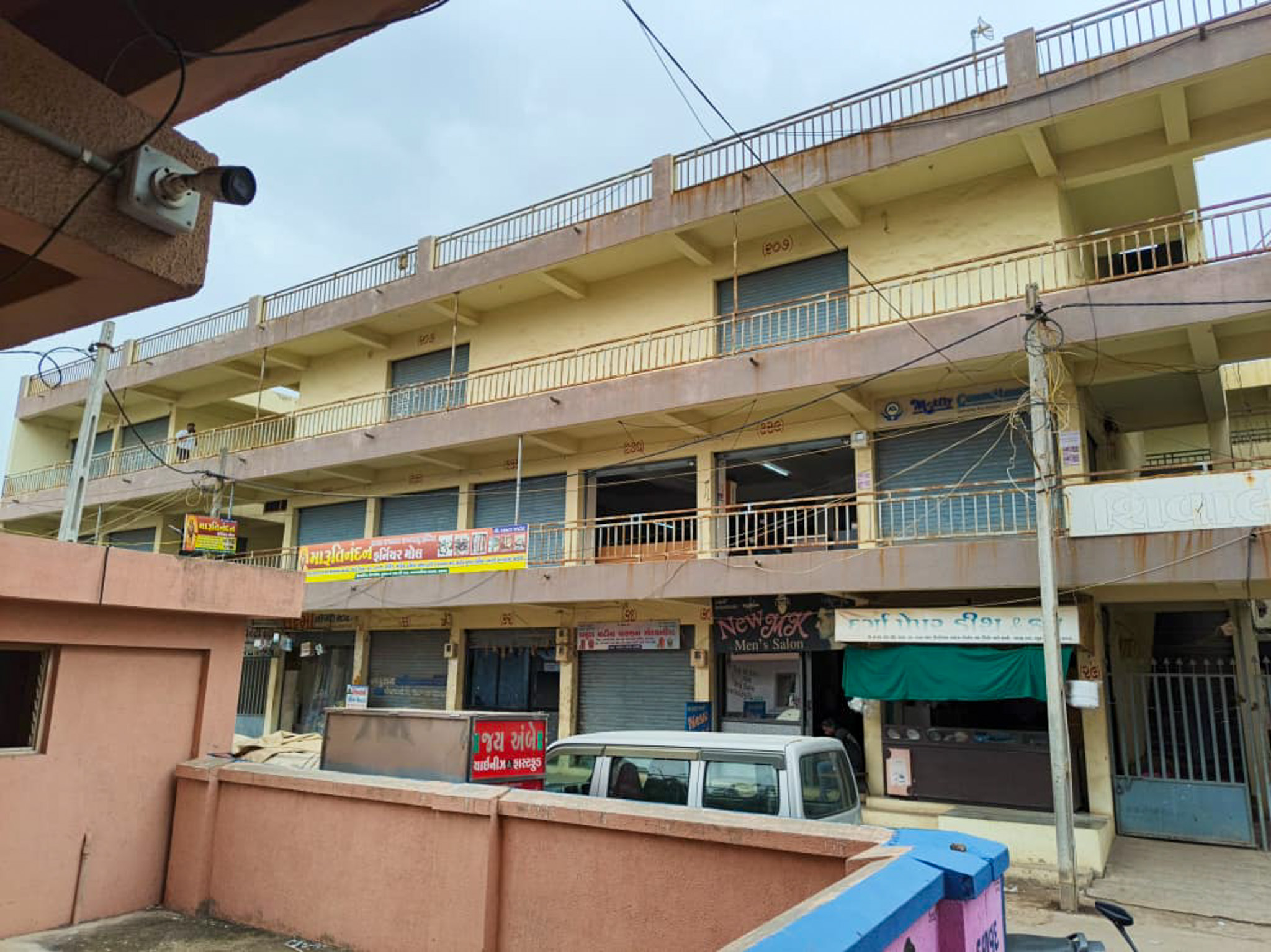 115.24 square meter Shops for sale in HALVAD Halvad — photo 5