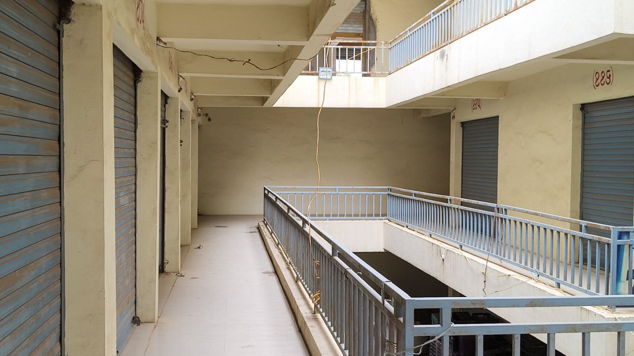 115.24 square meter Shops for sale in HALVAD Halvad — photo 6