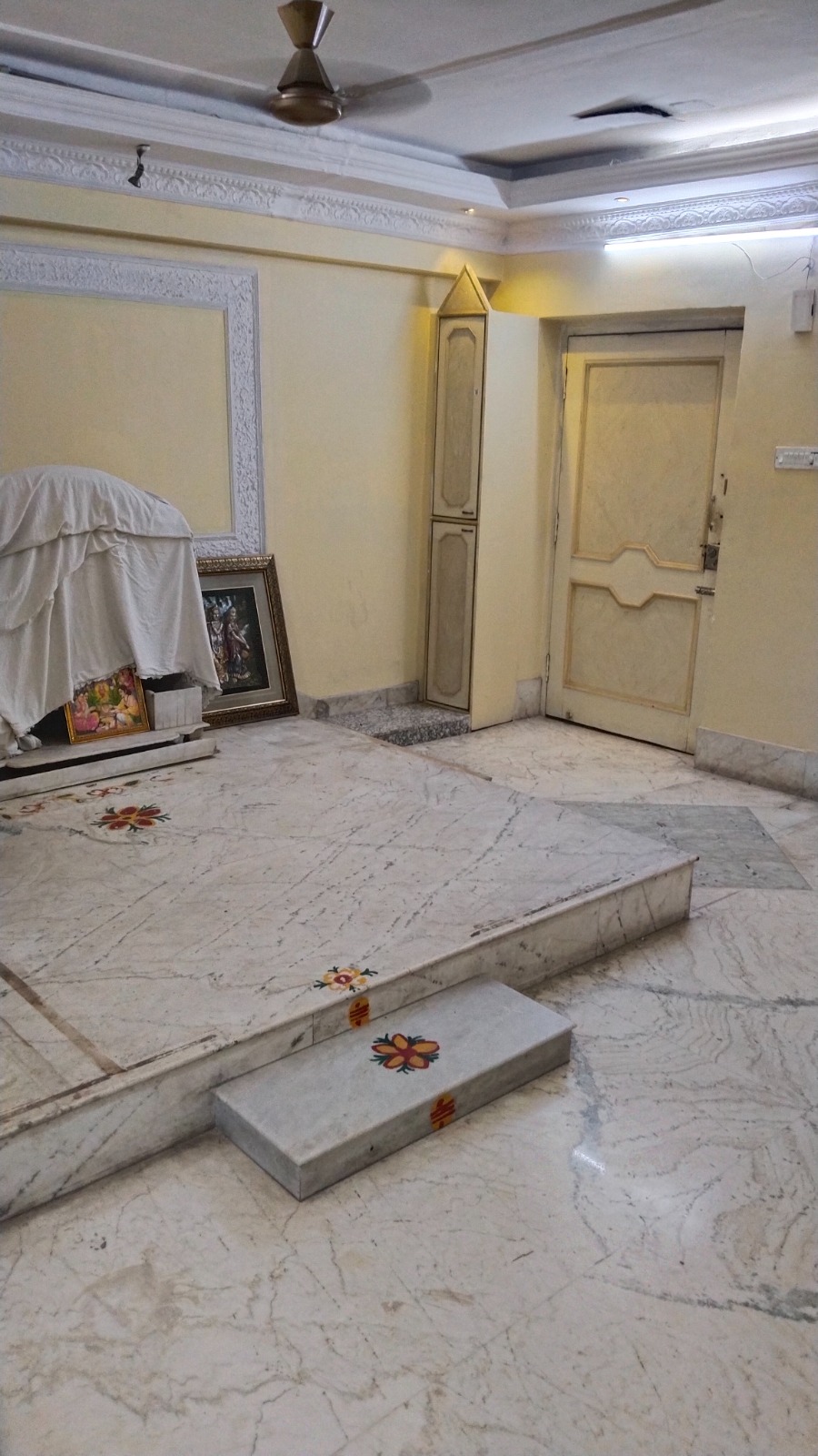 2550 square feet Flat for sale in Kolkata — photo 10