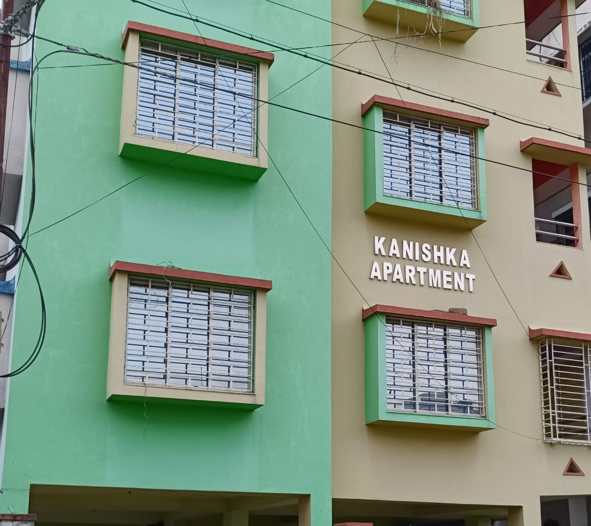 Flat for sale in Kolkata — photo 1
