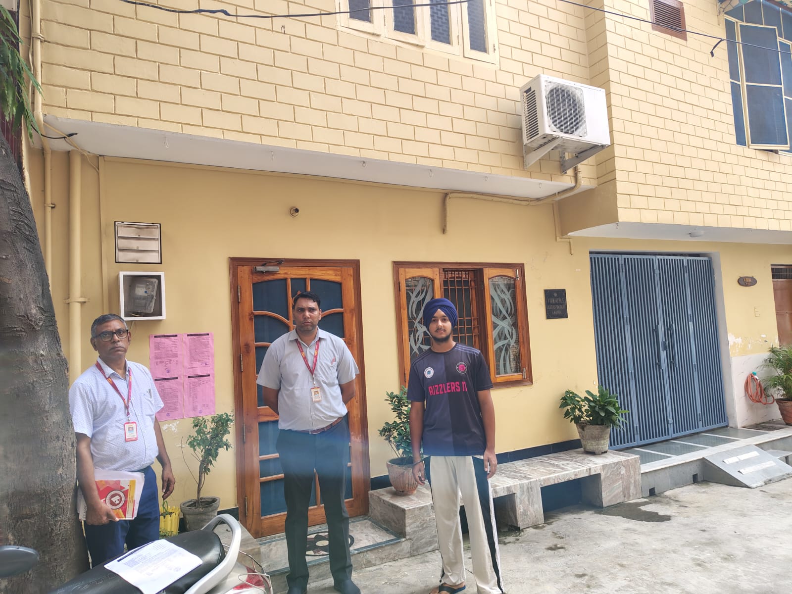 216 BHK Individual House for sale in 217 Awas vikas, pnb eobc amroha 244221 Amroha — photo 2
