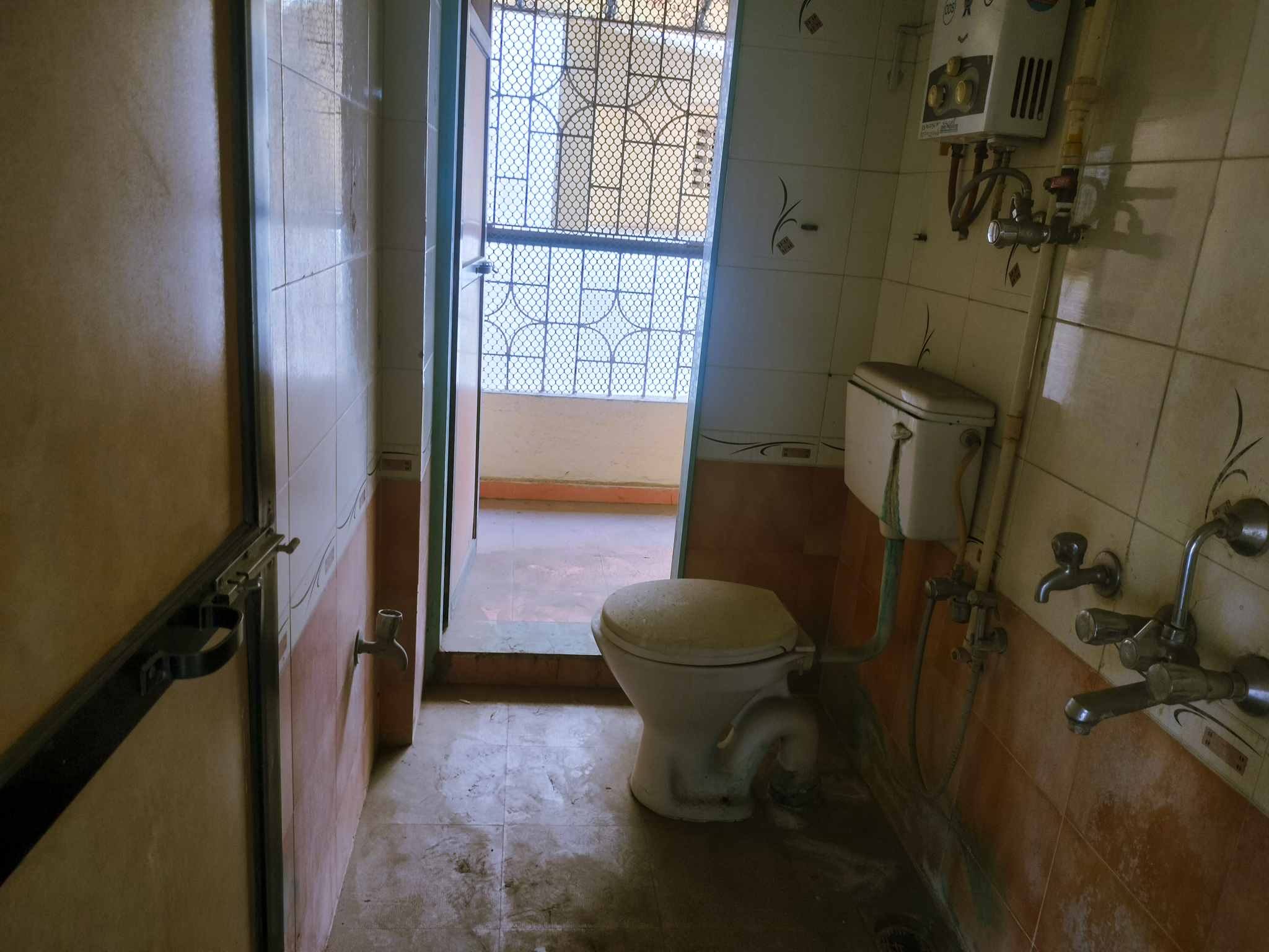Flat for sale in Thane west Thane — photo 3