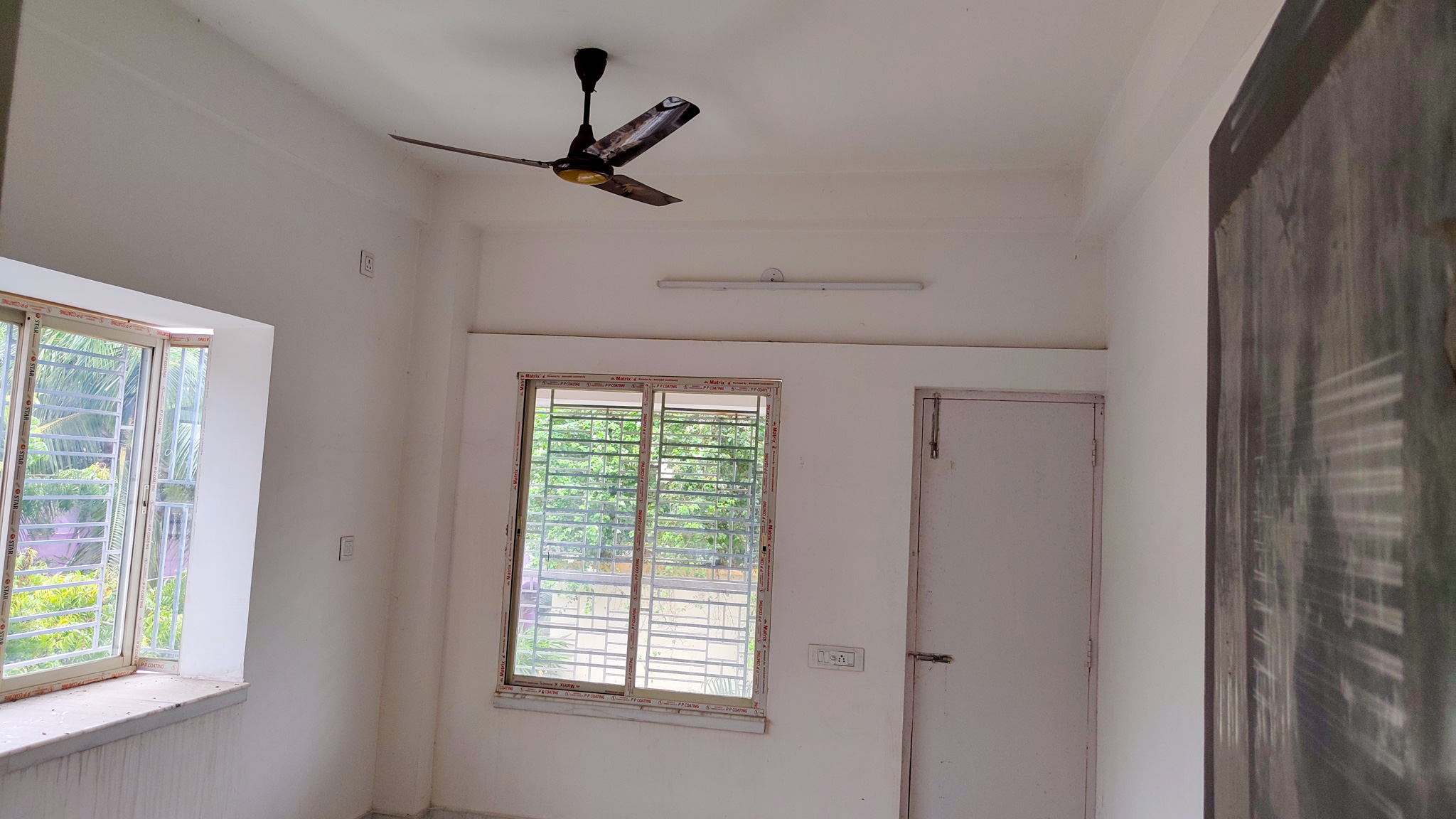 1690 square feet Flat for sale in DIAMOND PARK JOKA Kolkata — photo 12