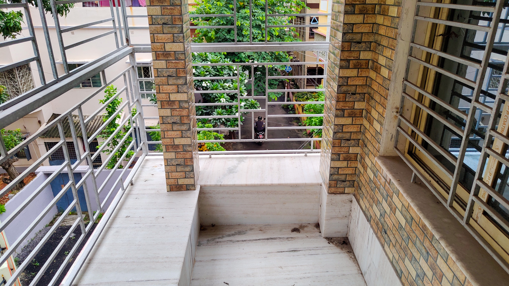 1690 square feet Flat for sale in DIAMOND PARK JOKA Kolkata — photo 17