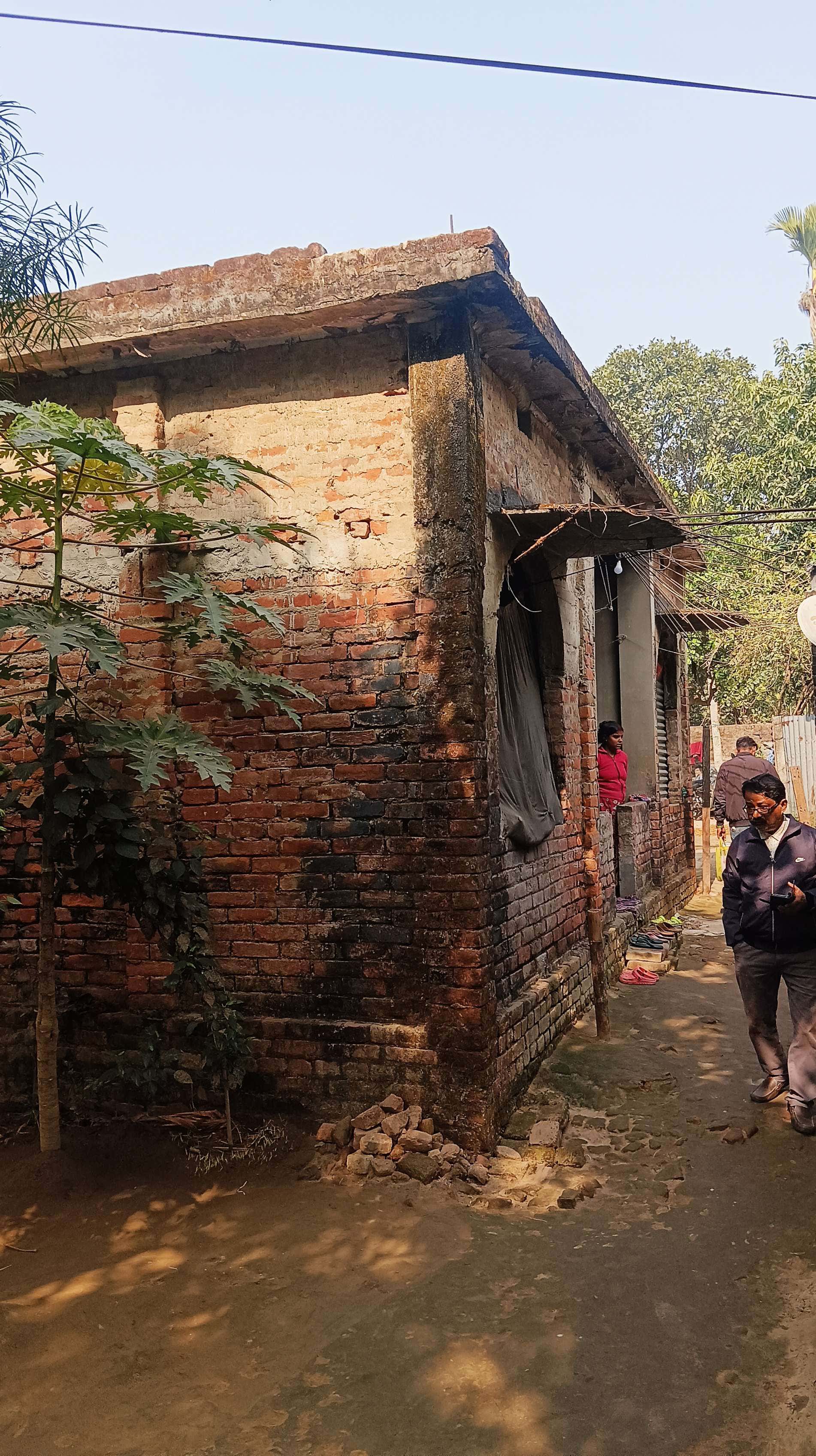 2180 square feet Individual House for sale in Raiganj — photo 1