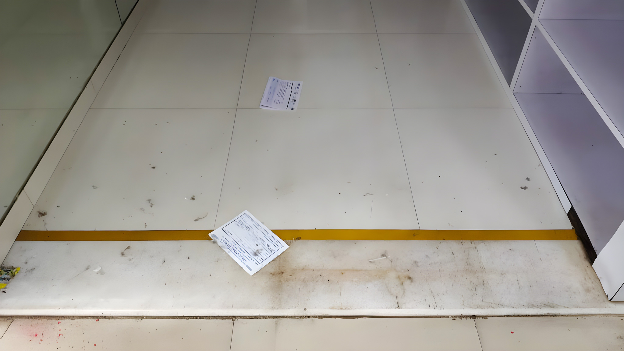 72.86 square feet Shops for sale in Surat — photo 9