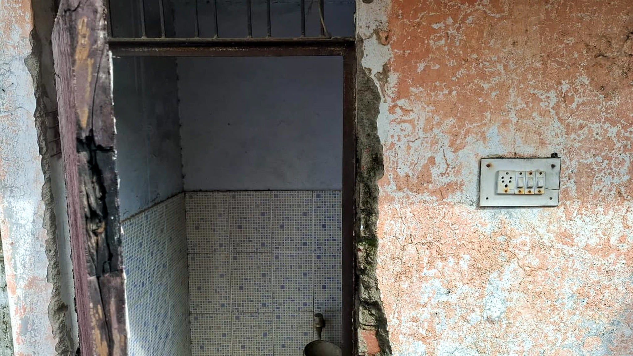 30 square meter Individual House for sale in Jankipuram Lucknow — photo 2
