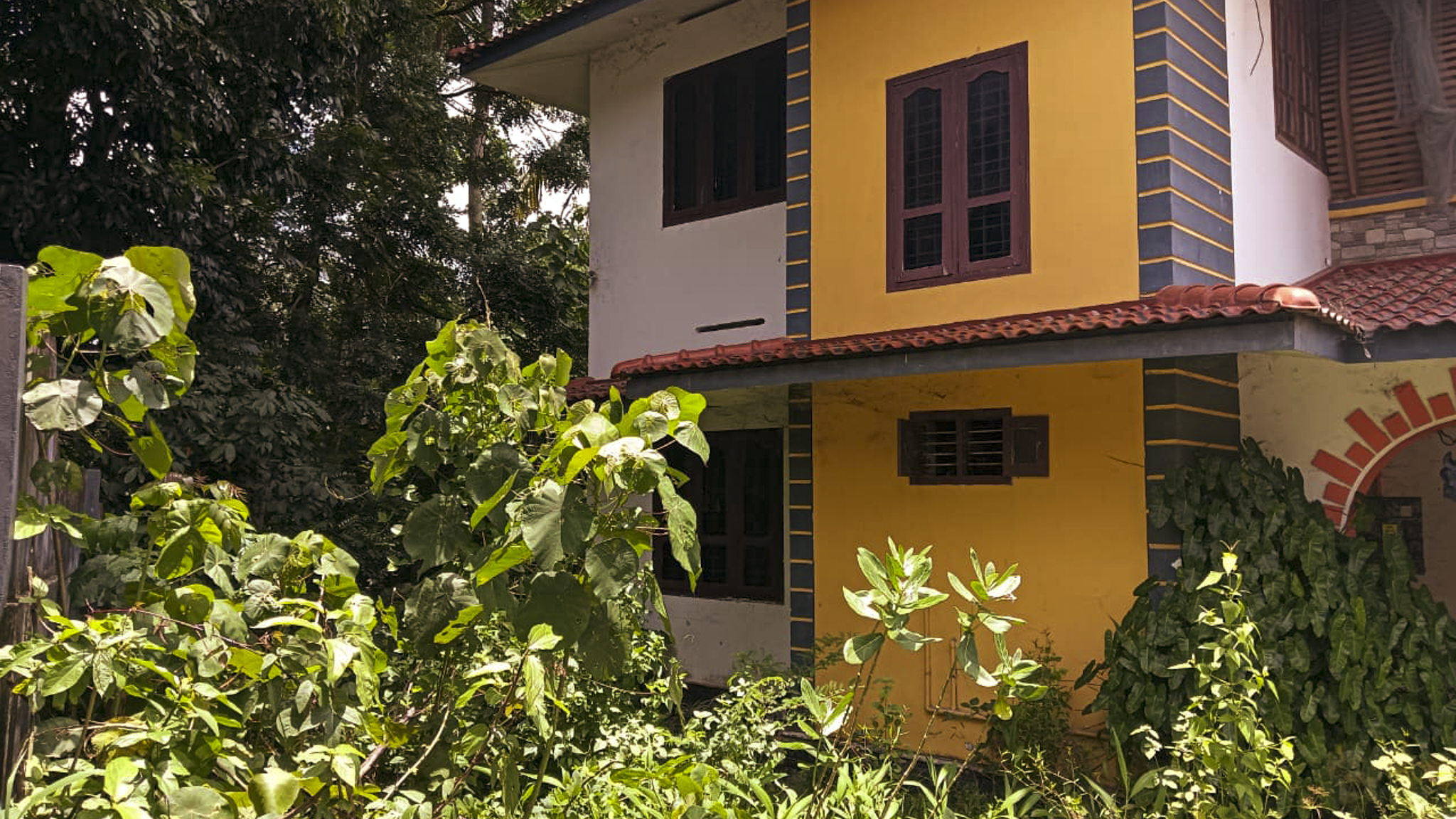 186 square meter Individual House for sale in AKSHARA, Vellinalloor Village, Kottarakara Taluk , Kollam District Adichanalloor — photo 1
