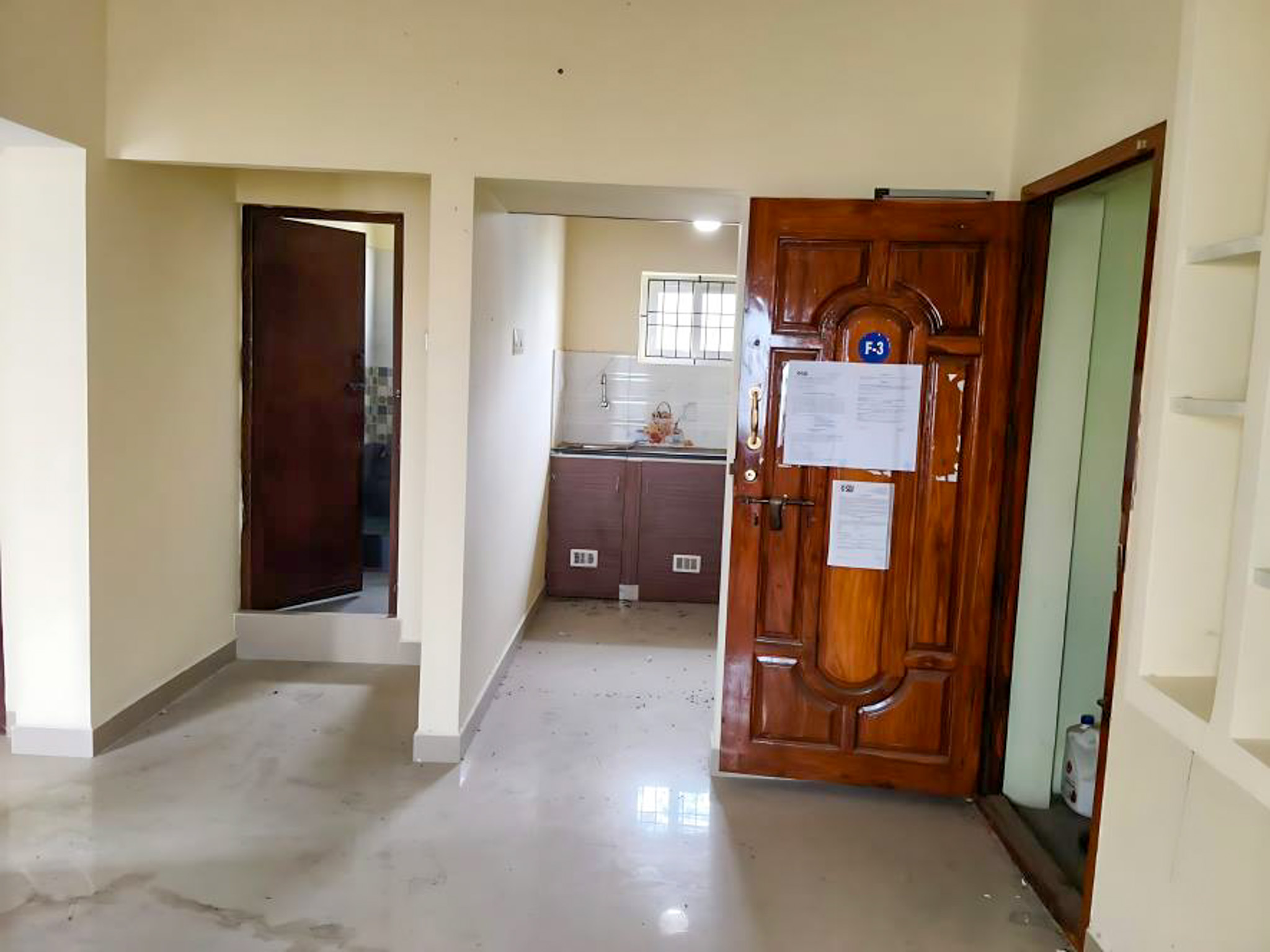 2 BHK Flat for sale in LAKE VIEW, LOCATED IN DEVELIPONG AREA Maraimalai Nagar — photo 7