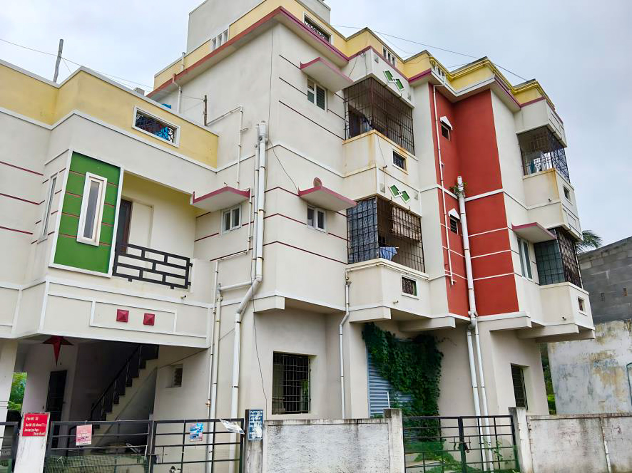 2 BHK Flat for sale in LAKE VIEW, LOCATED IN DEVELIPONG AREA Maraimalai Nagar — photo 11