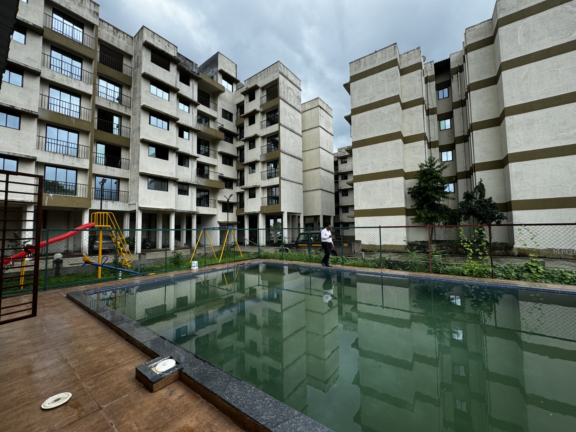 150.7 square feet Shops for sale in BADLAPUR Badlapur — photo 3