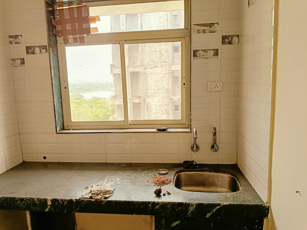 350.9 square feet Flat for sale in “Shiv Savli Complex”, Dombivli (West) Taluka- Kalyan Dist:- Thane State Maharastra PIN 421202 Kalyan — photo 4